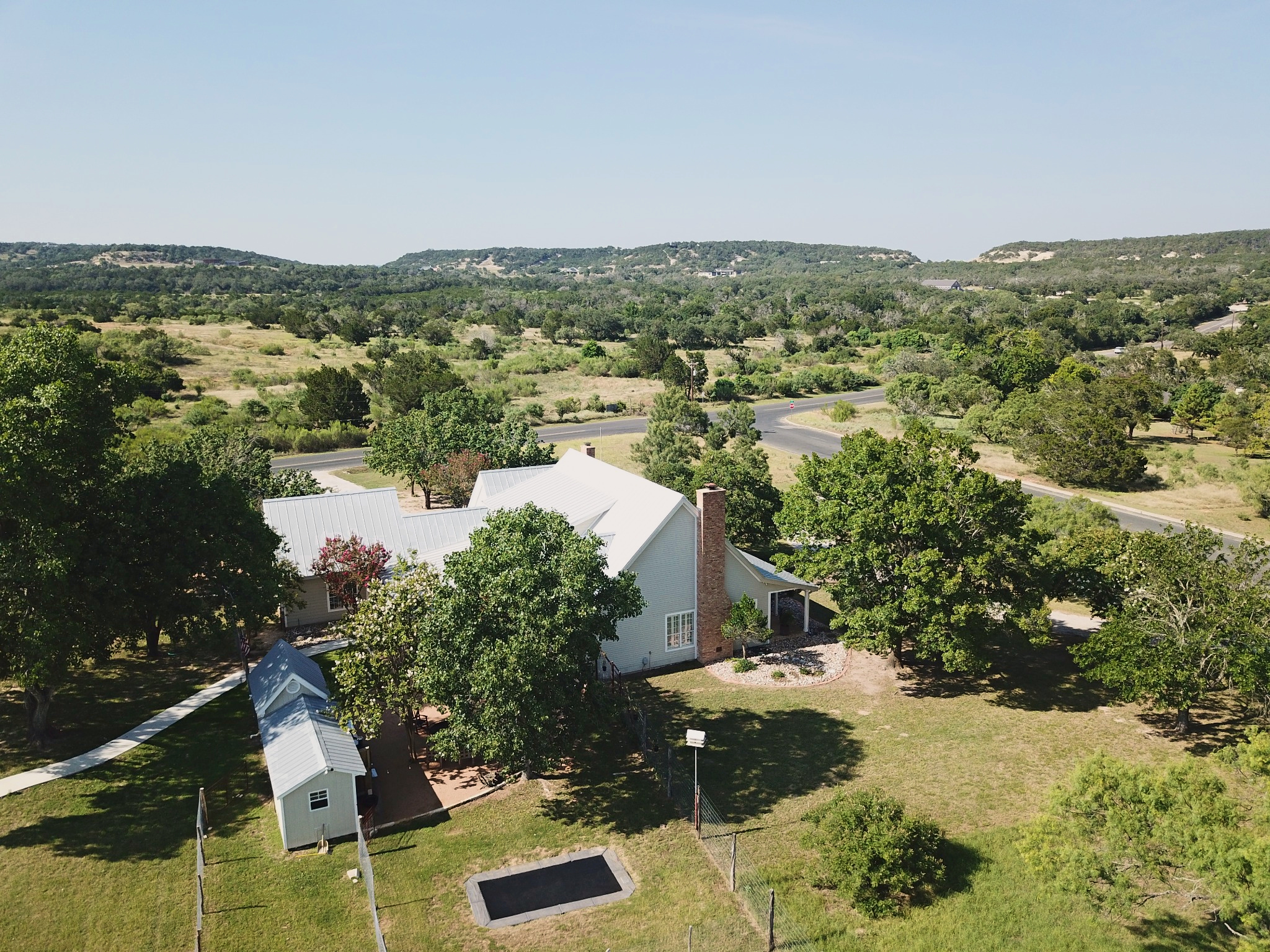  Fredericksburg Estate on 3 Acres - 物件實景