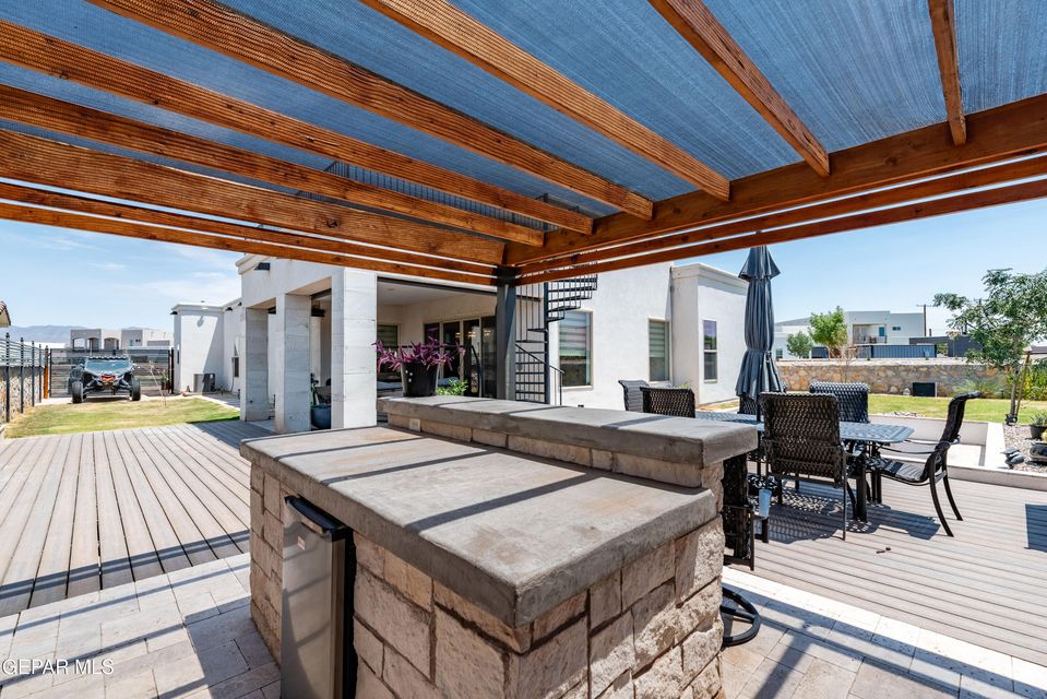 El Paso, Texas, 79932, United States, 5 Bedrooms Bedrooms, ,2 BathroomsBathrooms,Residential,For Sale,1915339