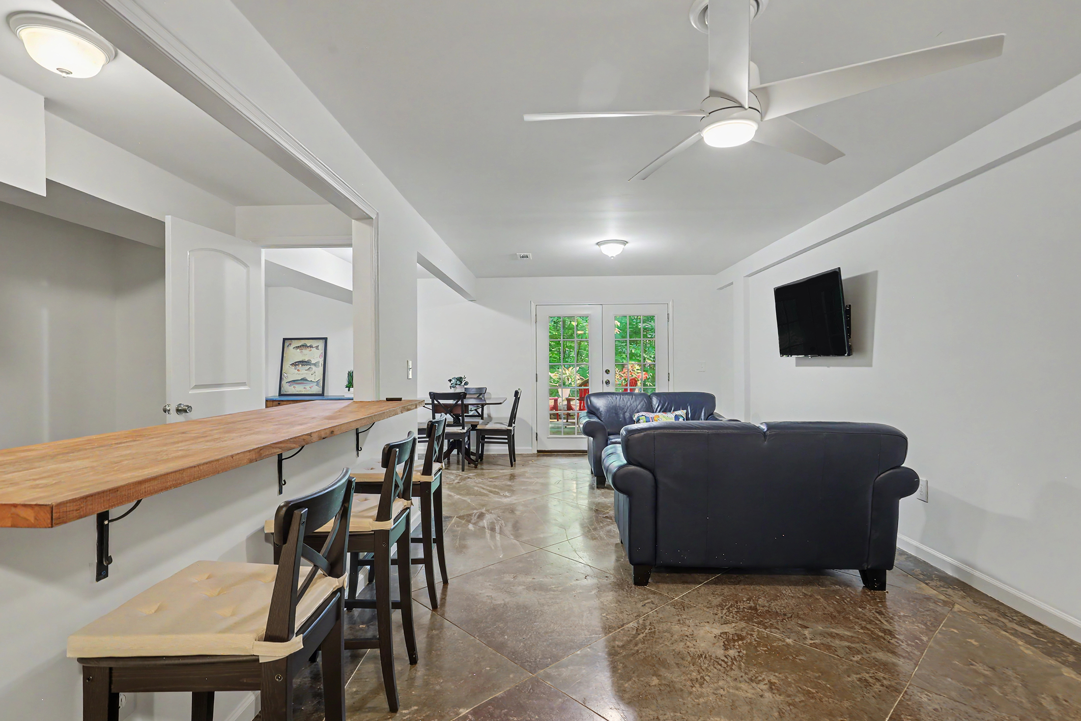  Inviting Cottage Blends a Scenic Mountain Retreat and Easy Lake Living - 物件實景