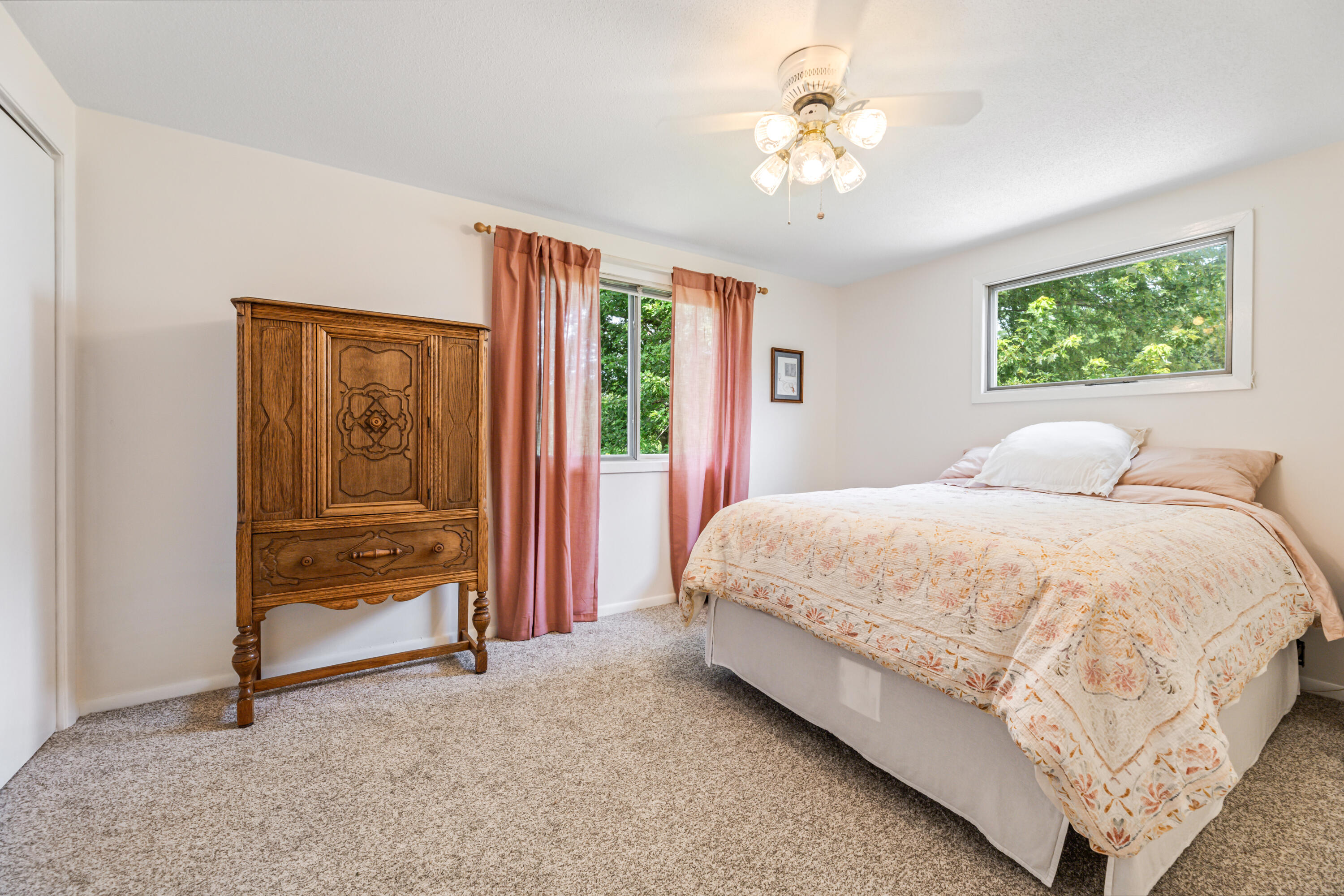 Homer, Minnesota, 55987, United States, 5 Bedrooms Bedrooms, ,3 BathroomsBathrooms,Residential,For Sale,1914657