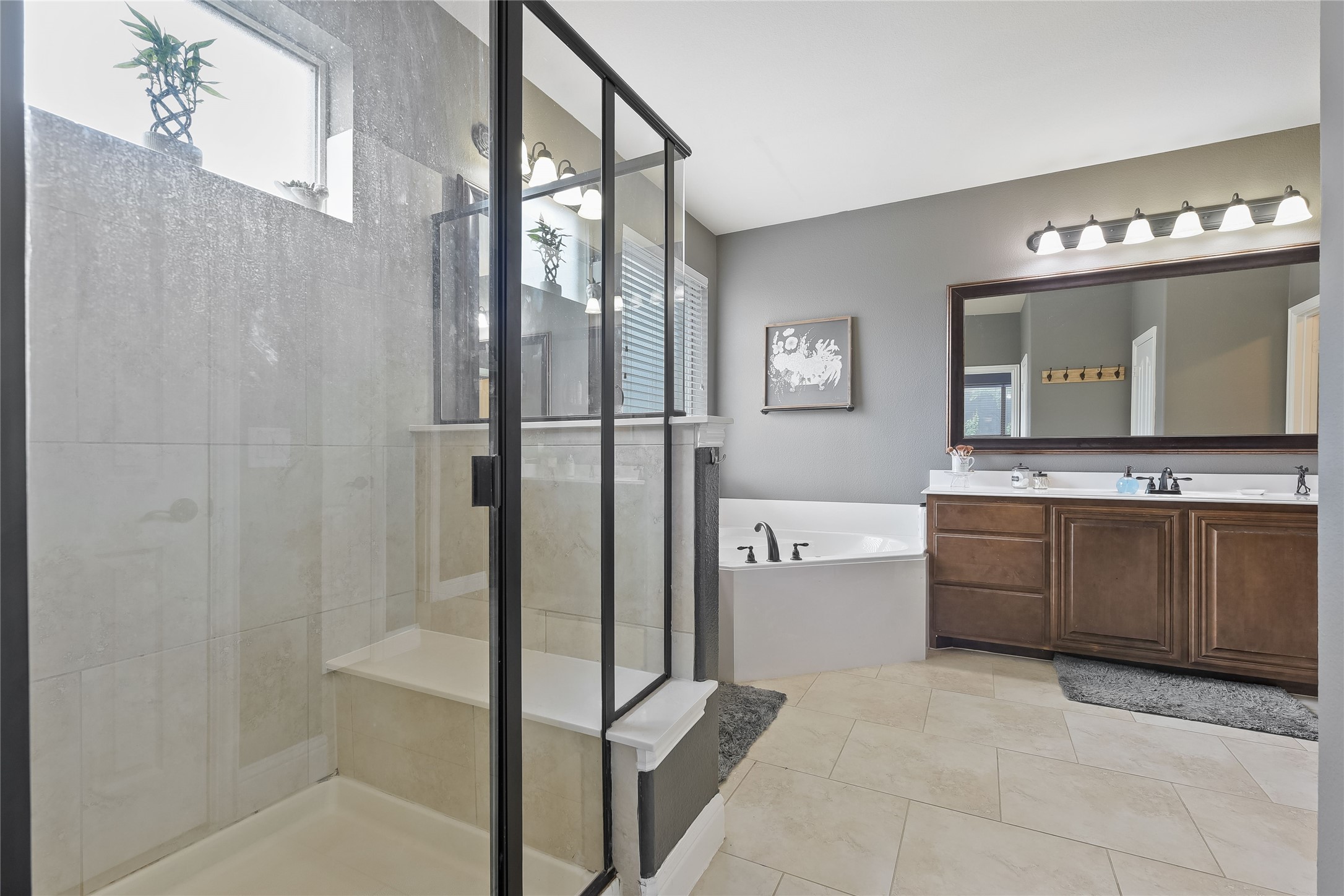Burleson, Texas, 76028, United States, 4 Bedrooms Bedrooms, ,4 BathroomsBathrooms,Residential,For Sale,1874251