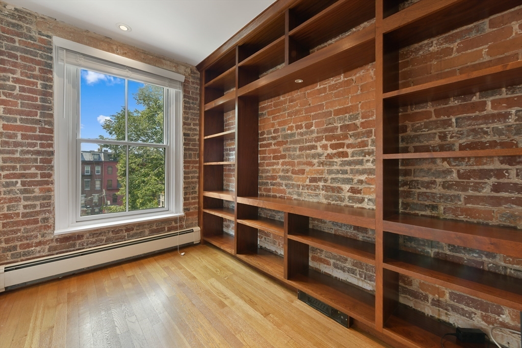 Boston, Massachusetts, 02118, United States, 2 Bedrooms Bedrooms, ,3 BathroomsBathrooms,Residential,For Sale,1978811