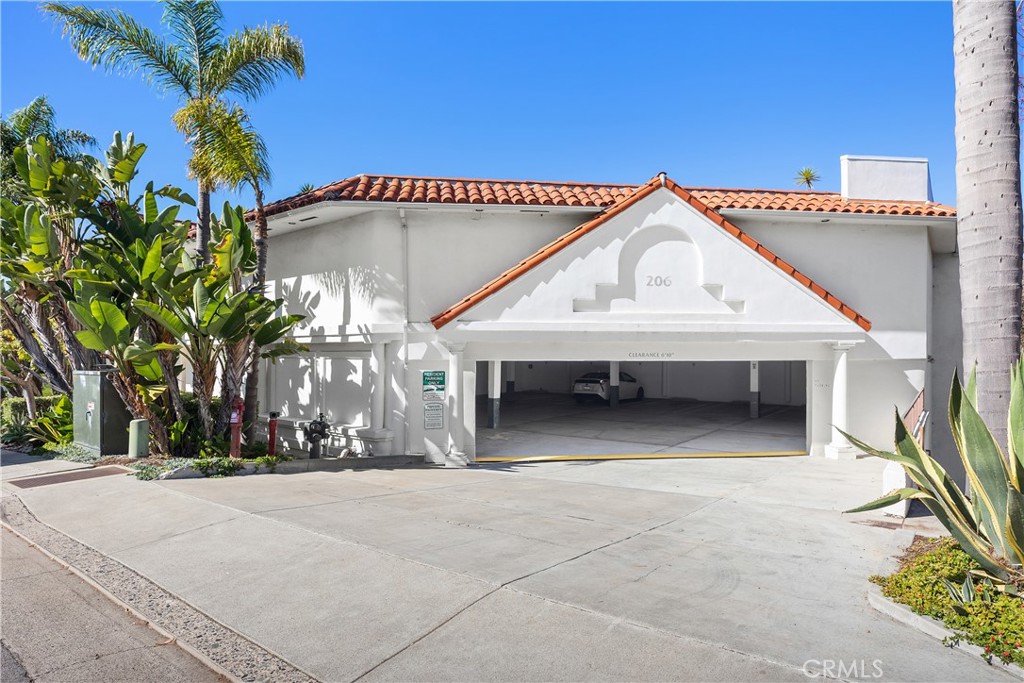 San Clemente, California, 92672, United States, 2 Bedrooms Bedrooms, ,3 BathroomsBathrooms,Residential,For Sale,1989369