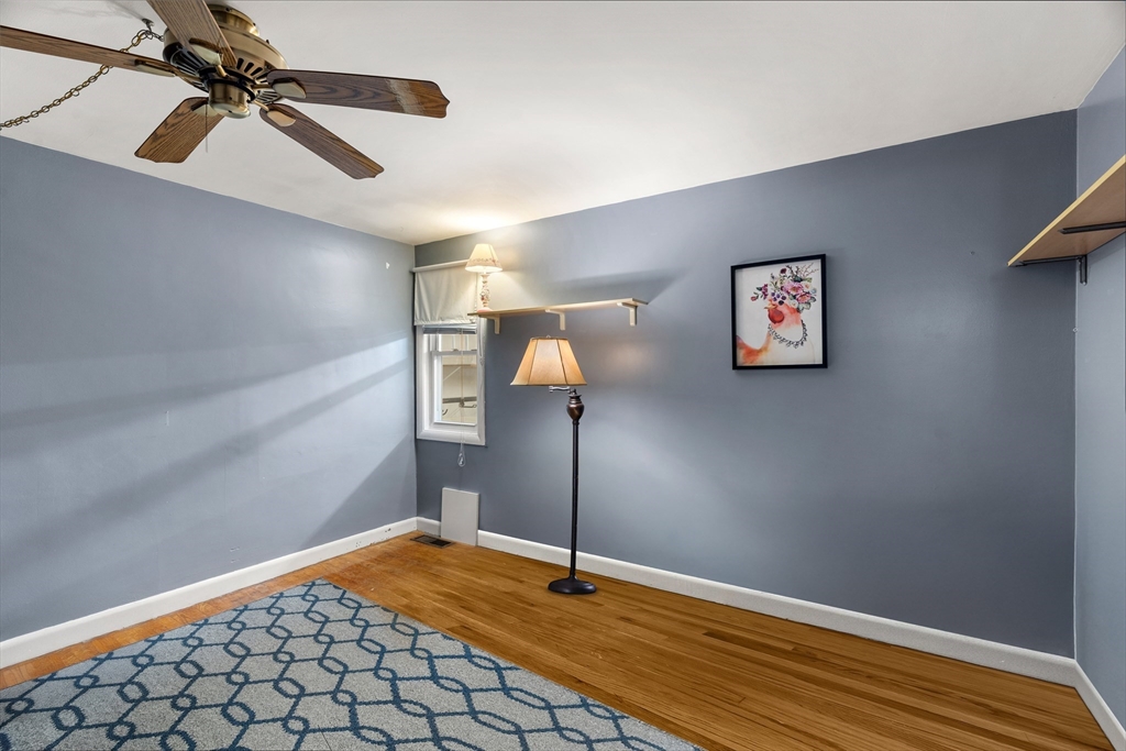 Swampscott, Massachusetts, 01907, United States, 4 Bedrooms Bedrooms, ,2 BathroomsBathrooms,Residential,For Sale,1989409