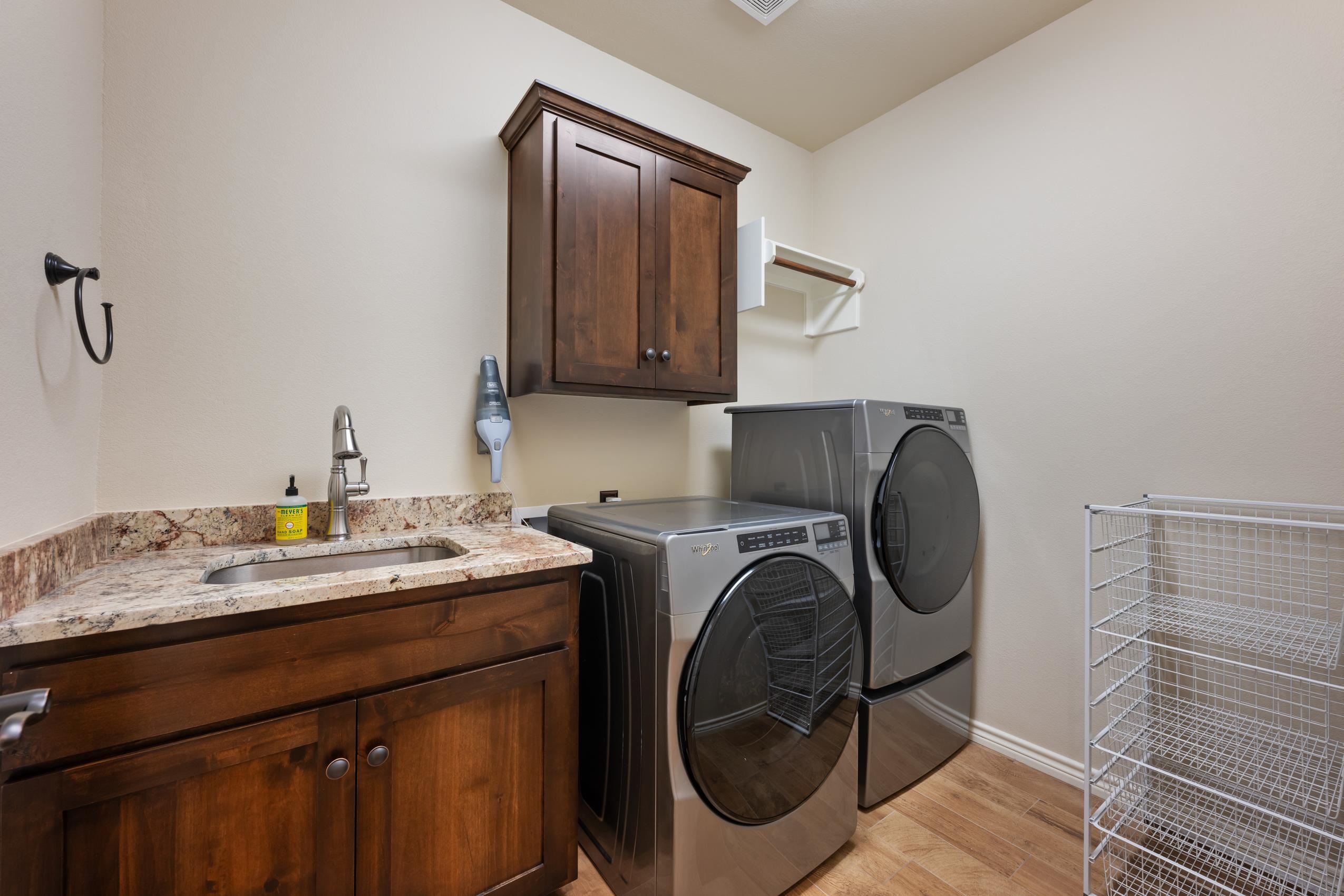 Meadowlakes, Texas, 78654, United States, 3 Bedrooms Bedrooms, ,3 BathroomsBathrooms,Residential,For Sale,1874782