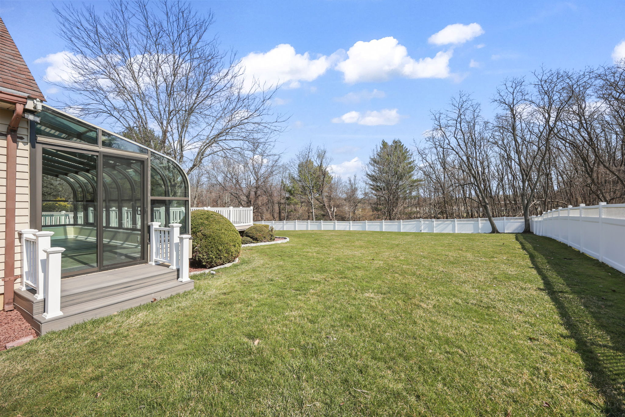  27 Meadow Lane - 物件實景