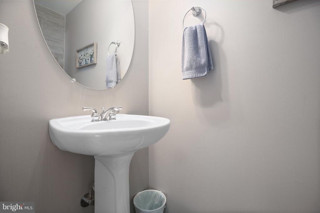 Fredericksburg, Virginia, 22406, United States, 4 Bedrooms Bedrooms, ,3 BathroomsBathrooms,Residential,For Sale,1934657