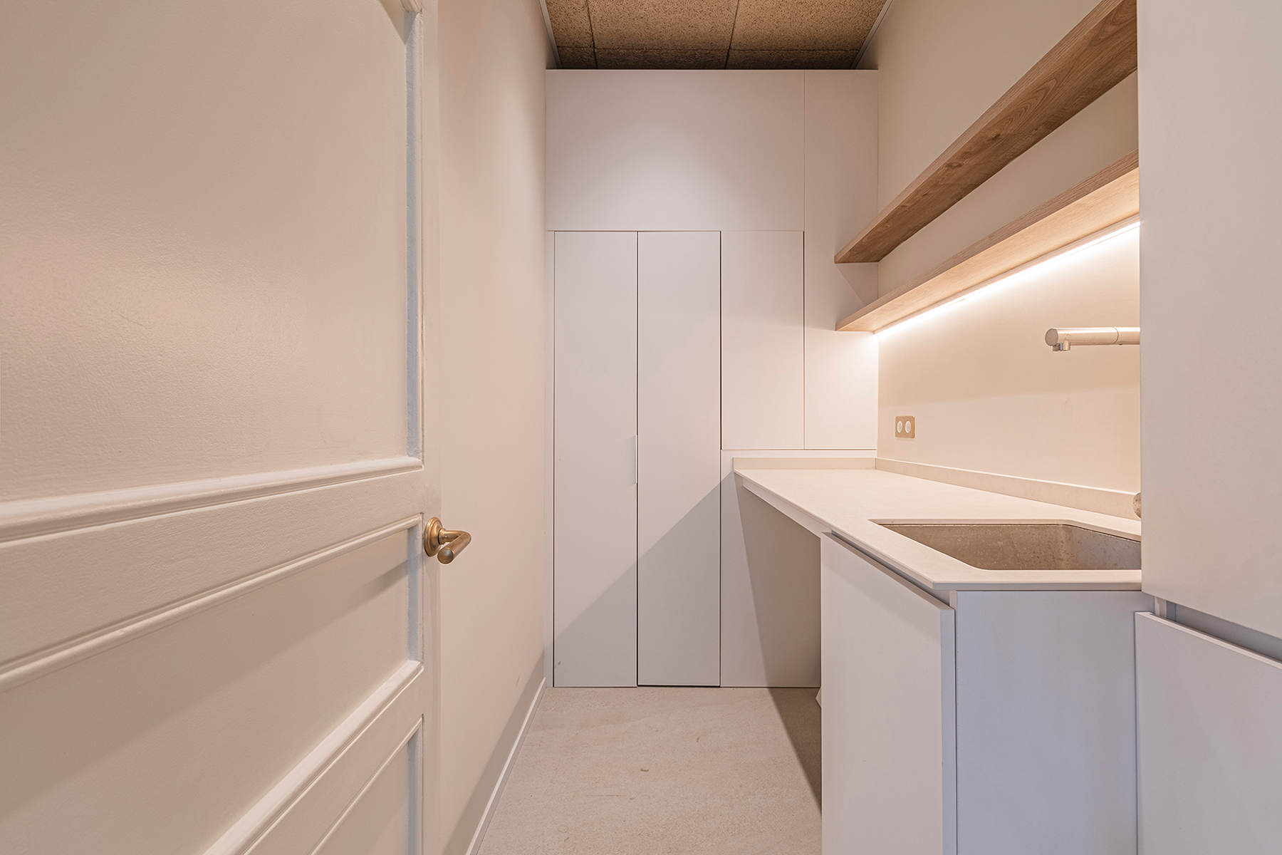  Designer Upper-Floor Apartment with Private Terrace in the Quadrat d’Or - 物件實景