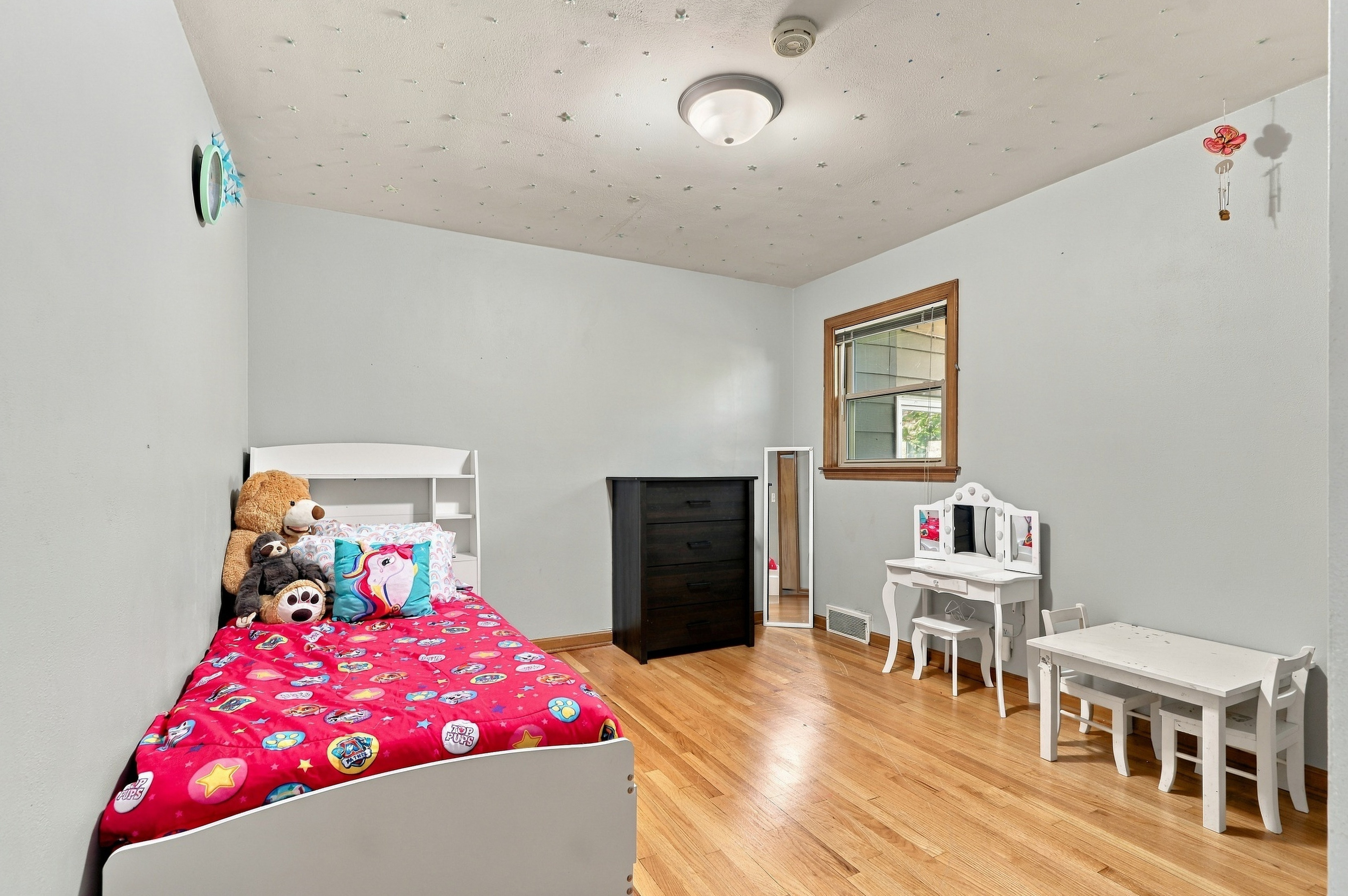  Move-in Ready 3-Bedroom Ranch - 物件實景