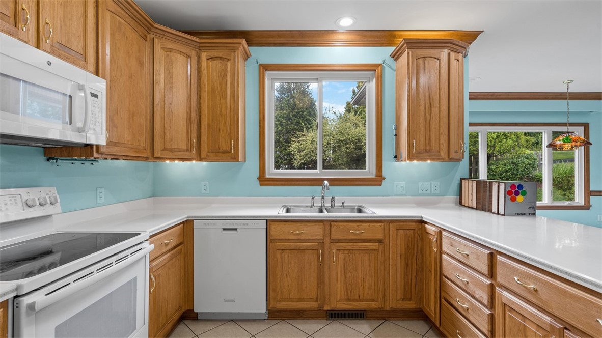 Export, Pennsylvania, 15632, United States, 4 Bedrooms Bedrooms, ,3 BathroomsBathrooms,Residential,For Sale,1927443