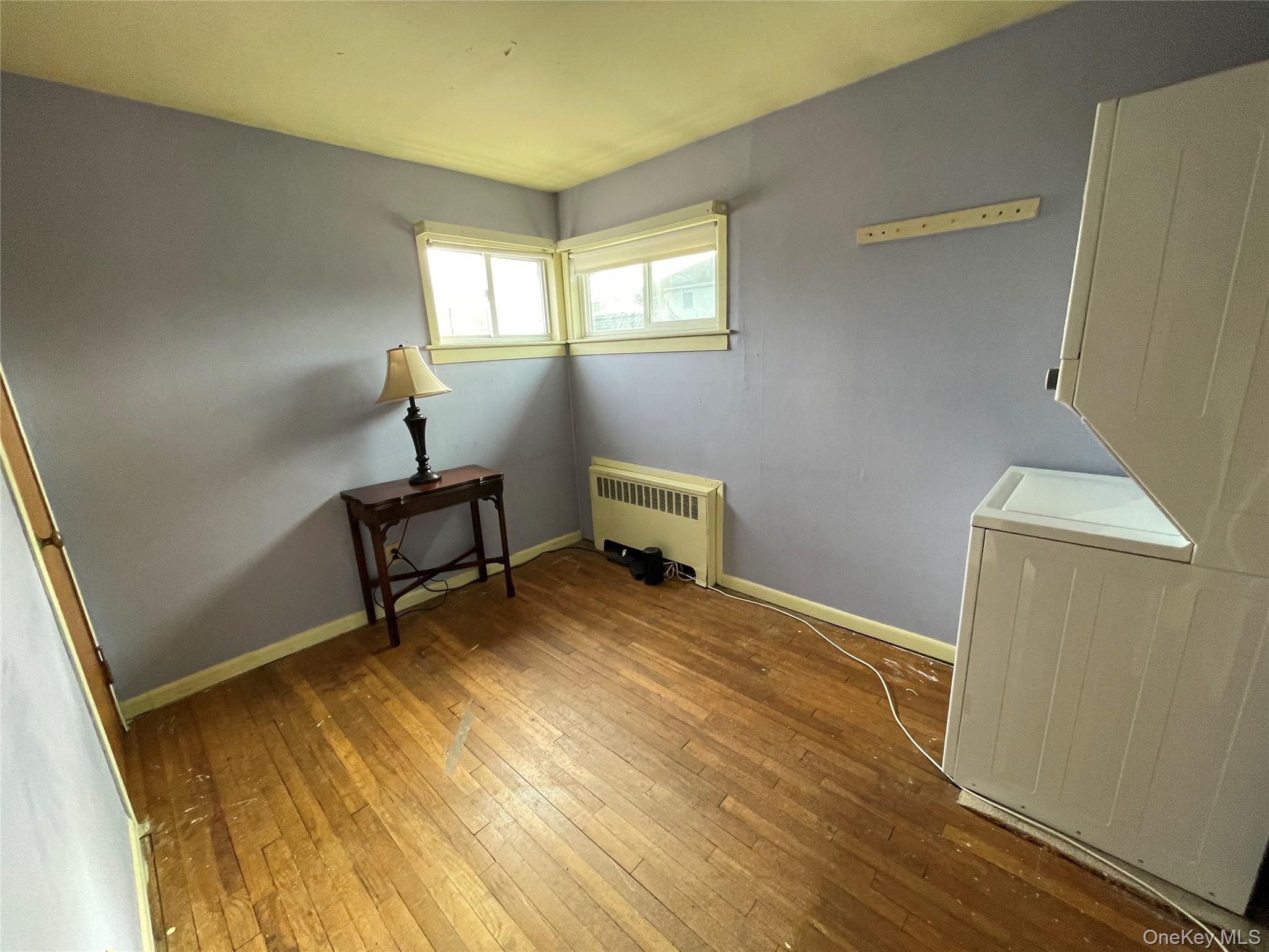 Lindenhurst, New York, 11757, United States, 4 Bedrooms Bedrooms, ,1 BathroomBathrooms,Residential,For Sale,2007758