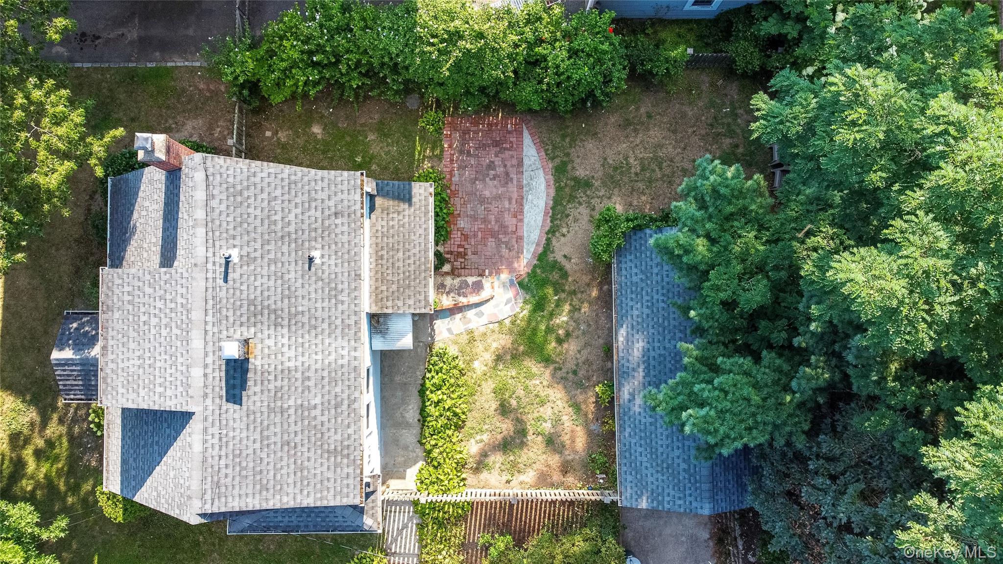 Sea Cliff, New York, 11579, United States, 2 Bedrooms Bedrooms, ,2 BathroomsBathrooms,Residential,For Sale,1920035