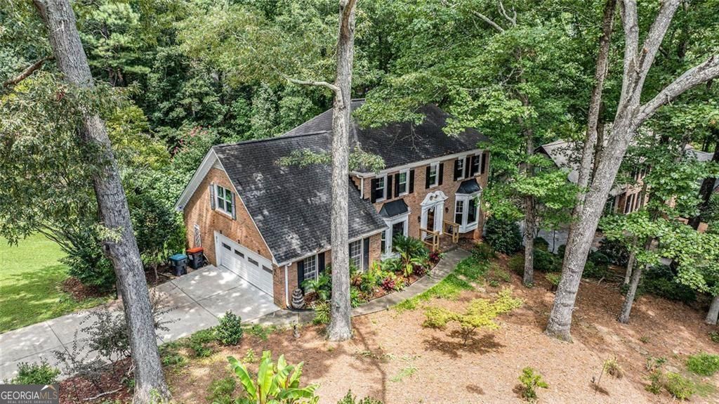 Roswell, Georgia, 30075, United States, 6 Bedrooms Bedrooms, ,4 BathroomsBathrooms,Residential,For Sale,1910371