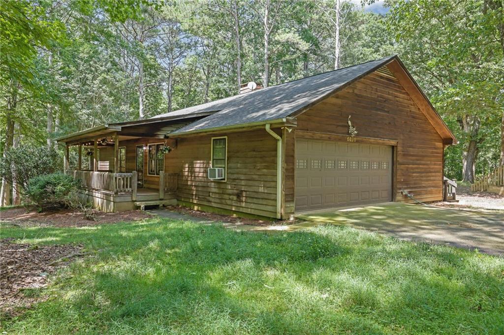 Cumming, Georgia, 30028, United States, 4 Bedrooms Bedrooms, ,3 BathroomsBathrooms,Residential,For Sale,1977231
