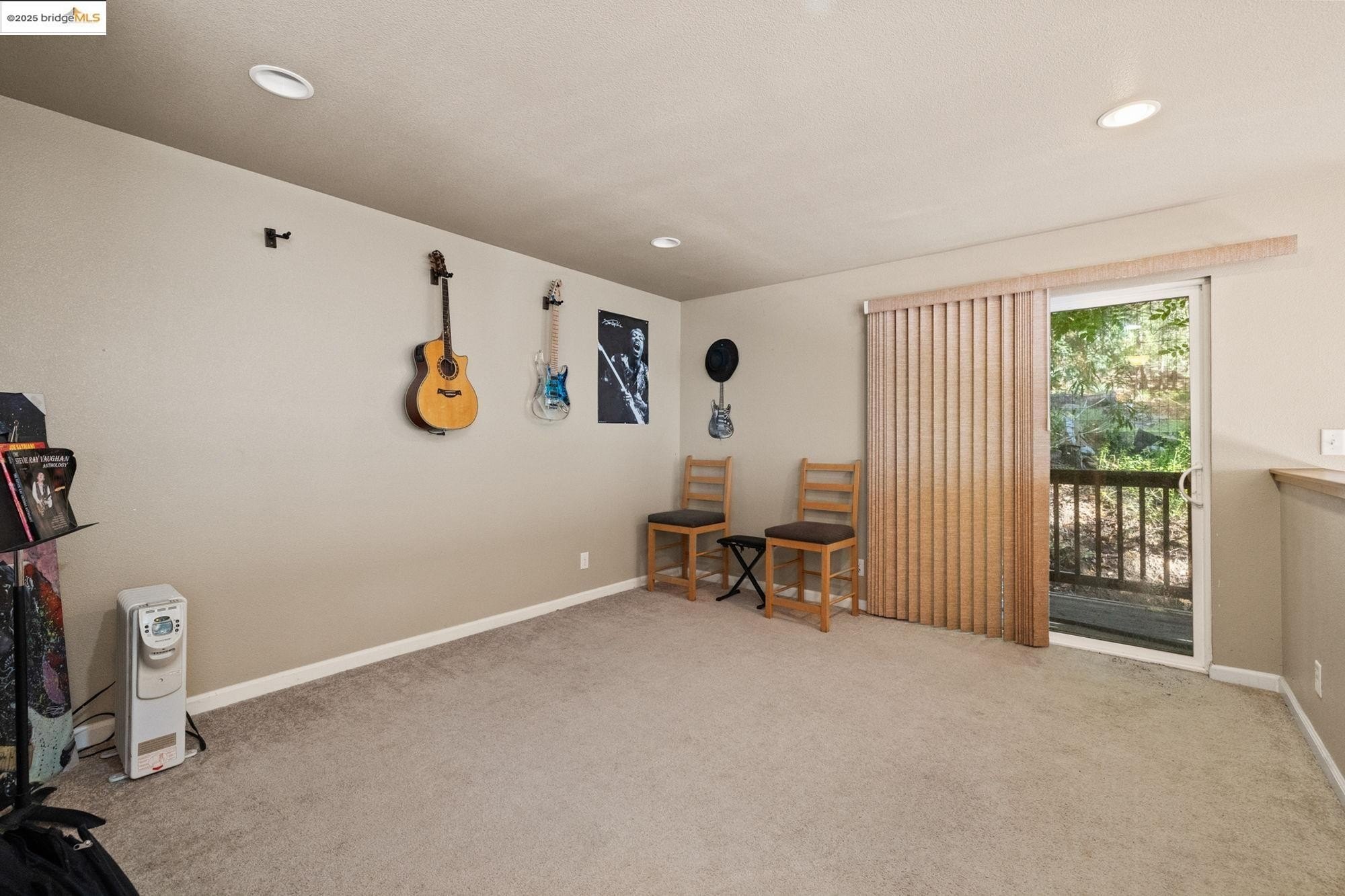 Sonora, California, 95370, United States, 5 Bedrooms Bedrooms, ,3 BathroomsBathrooms,Residential,For Sale,1979113