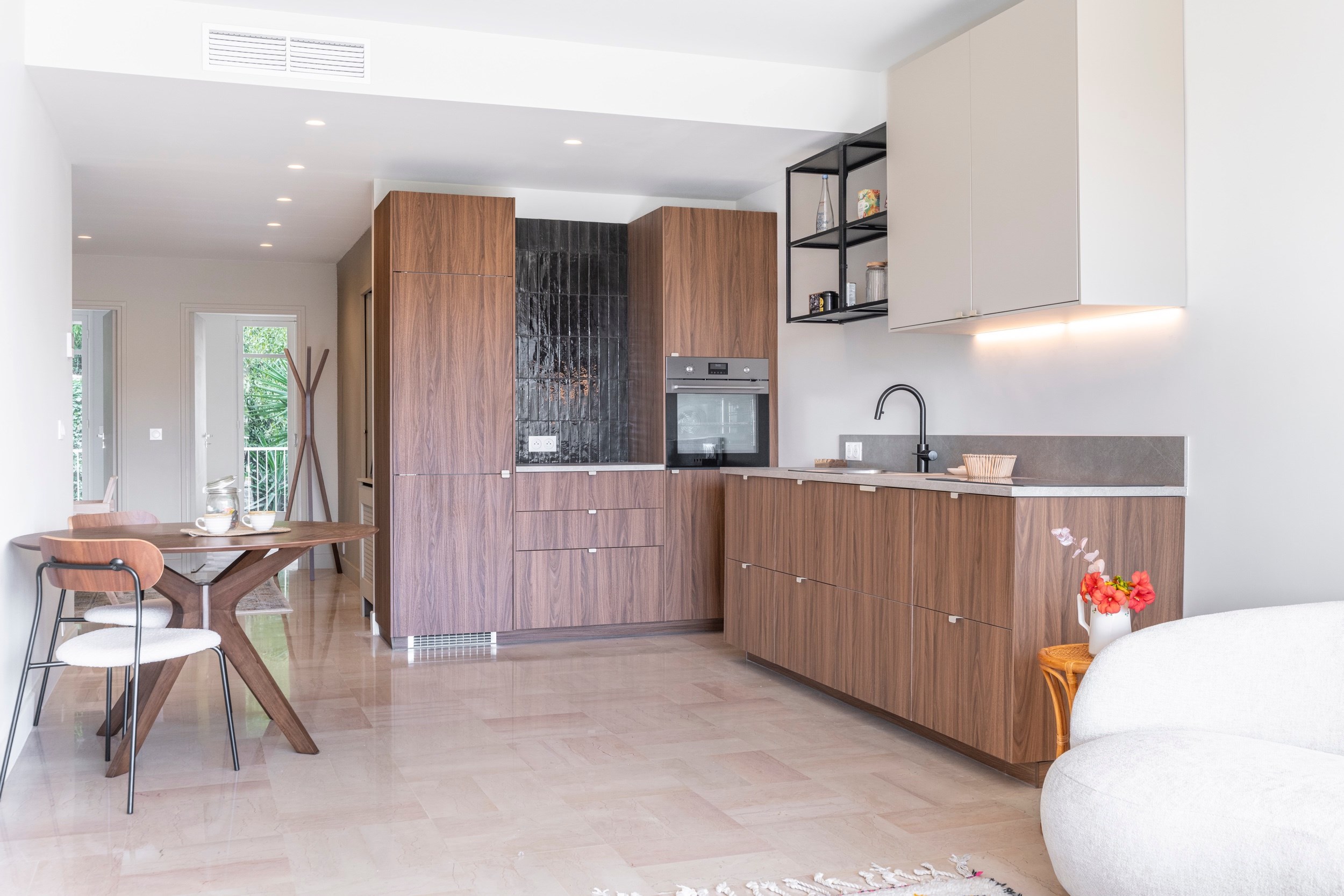  Parc Impérial - Exclusive listing: renovated 2-bed apartment with terrace and v… - 物件實景