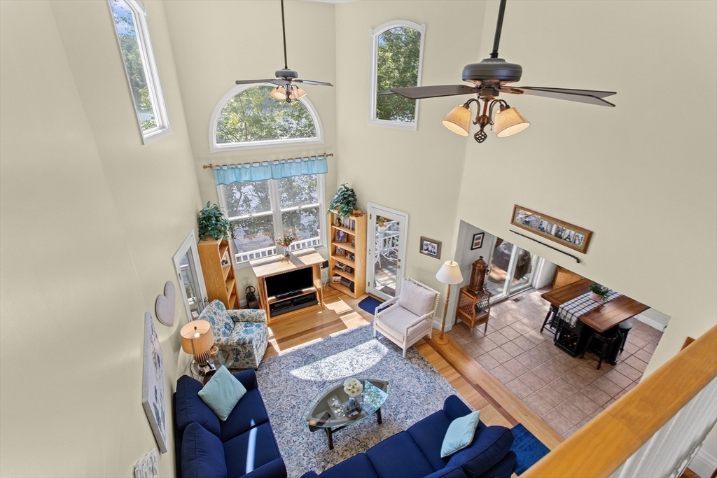 Methuen, Massachusetts, 01844, United States, 3 Bedrooms Bedrooms, ,2 BathroomsBathrooms,Residential,For Sale,1981346