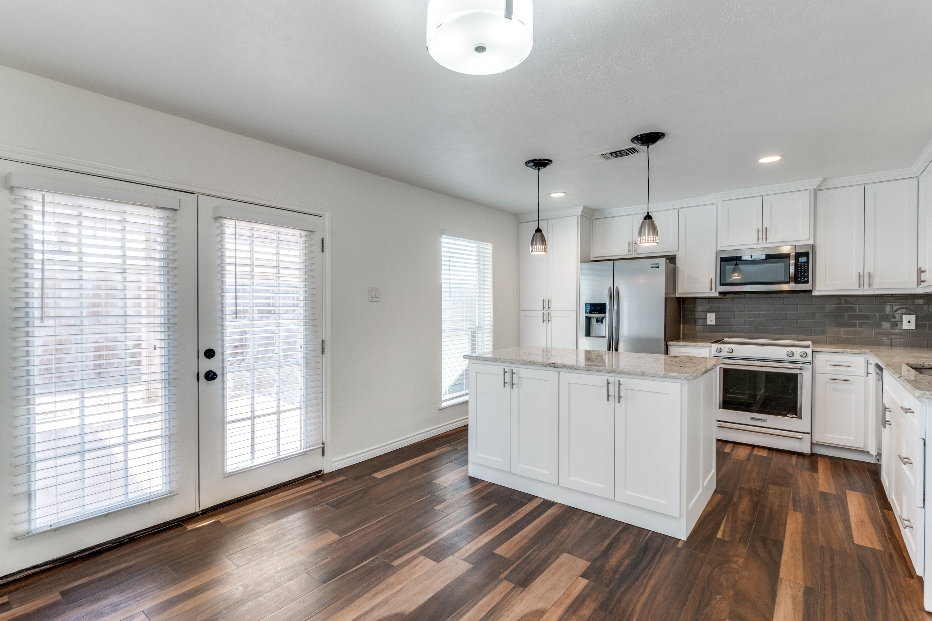  Thoughtfully Remodeled East Dallas Retreat with Timeless Style - 物件實景