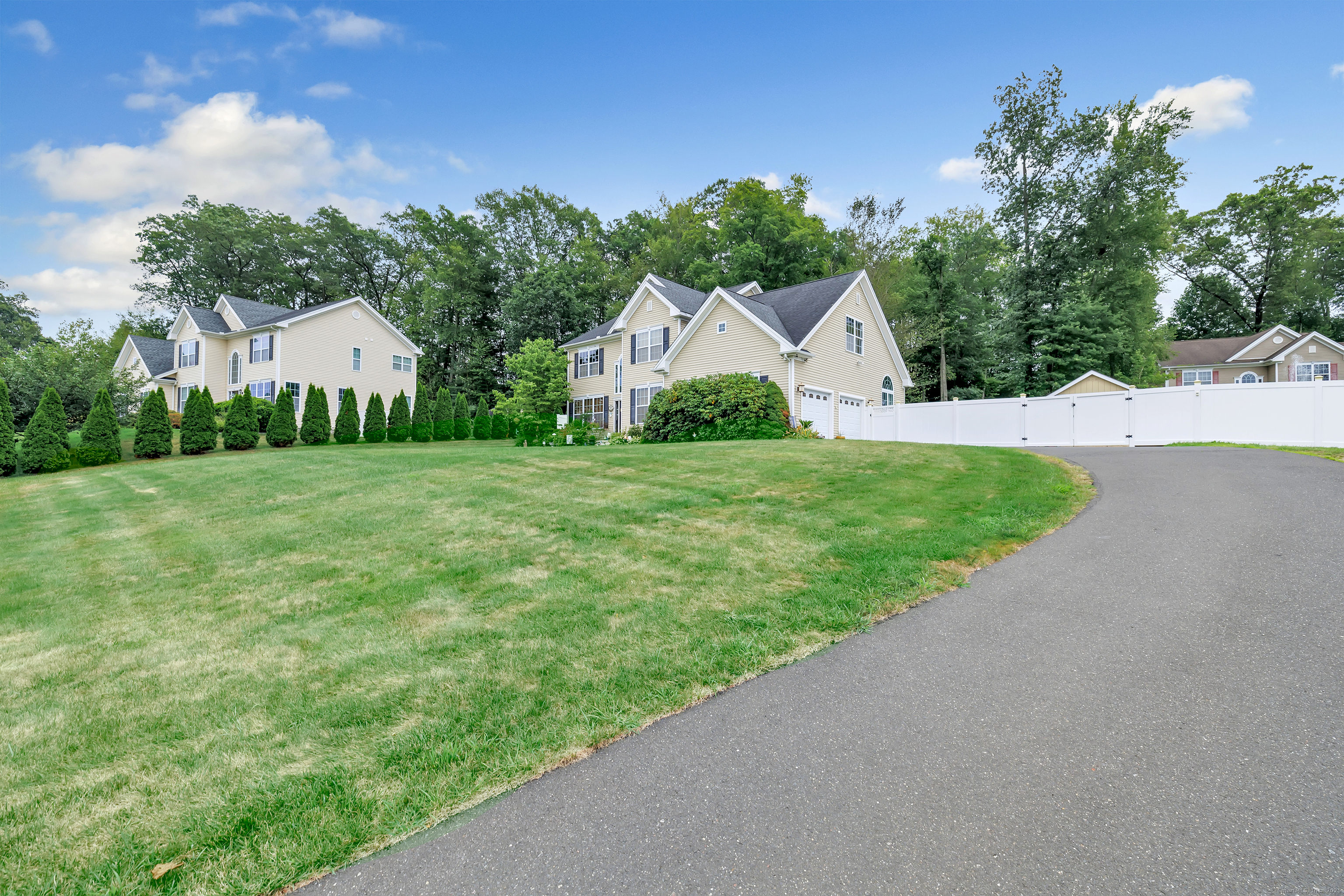 Seymour, Connecticut, 06483, United States, 4 Bedrooms Bedrooms, ,3 BathroomsBathrooms,Residential,For Sale,1906735