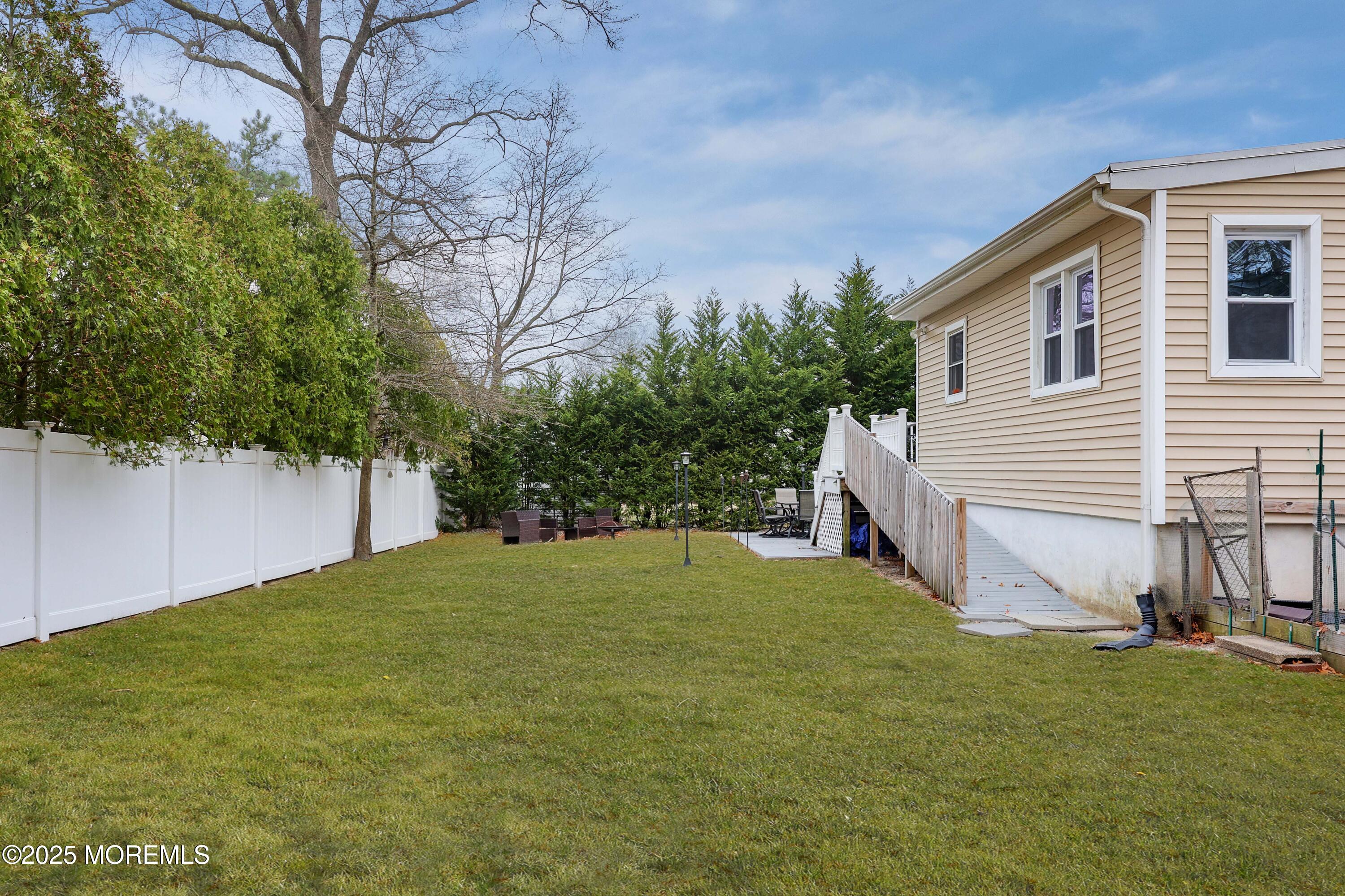 Oakhurst, New Jersey, 07755, United States, 3 Bedrooms Bedrooms, ,2 BathroomsBathrooms,Residential,For Sale,1754525