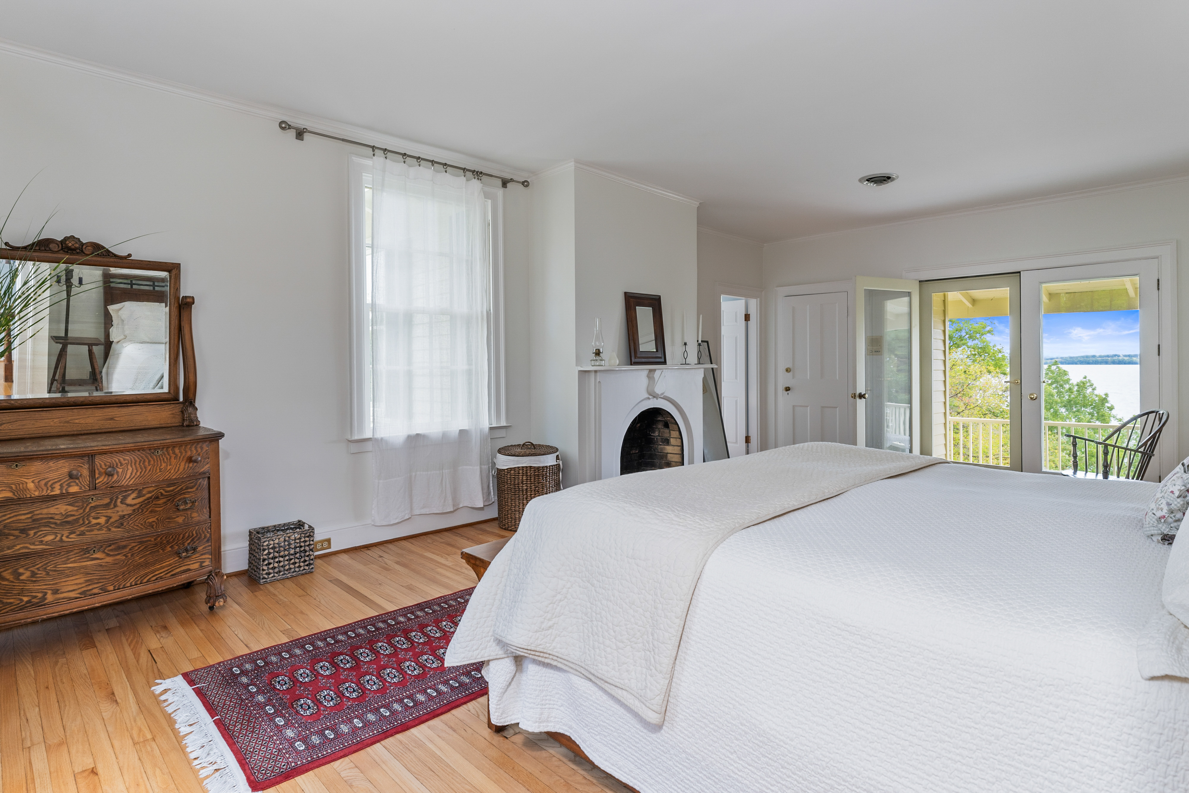  Eclectic City Home on Seneca Lake - 物件實景