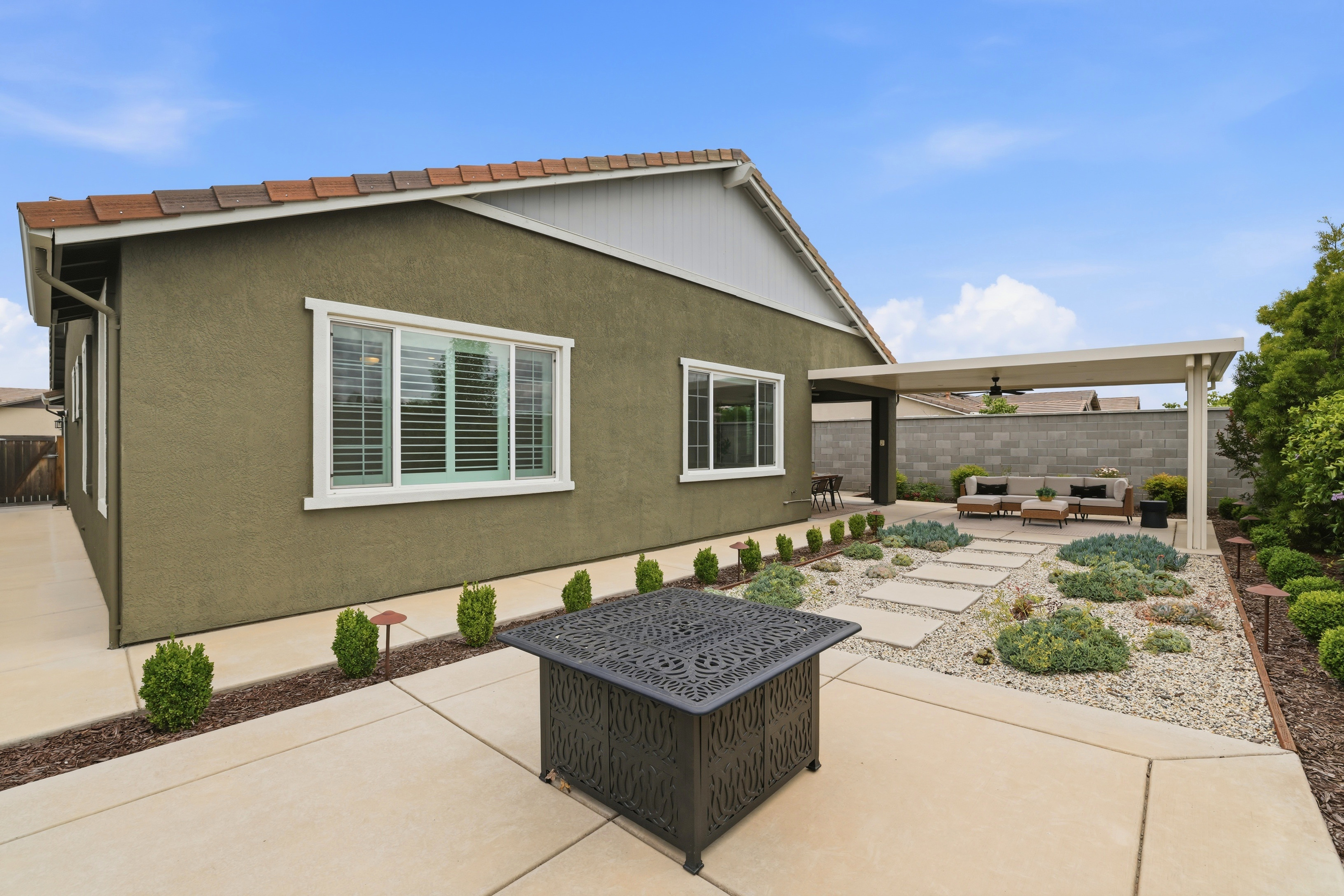  979 Carson River Drive, Lincoln, CA 95648 - 物件實景