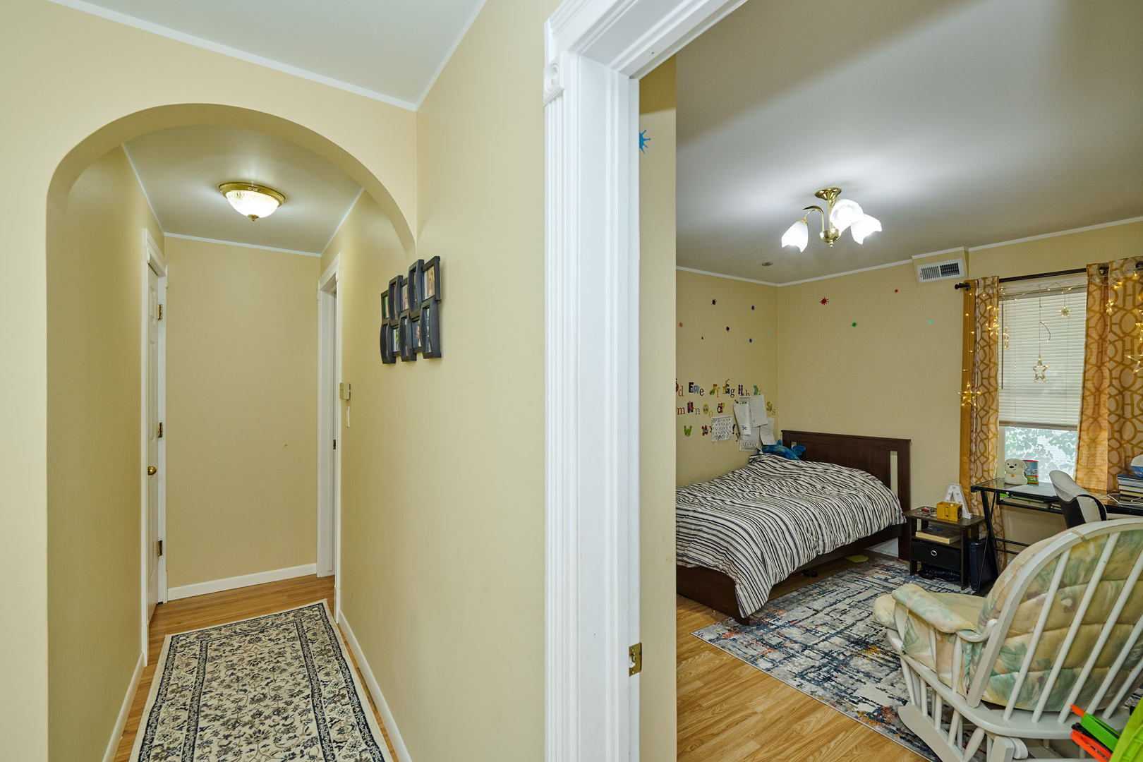 Arlington Heights, Illinois, 60004, United States, 5 Bedrooms Bedrooms, ,3 BathroomsBathrooms,Residential,For Sale,1947256