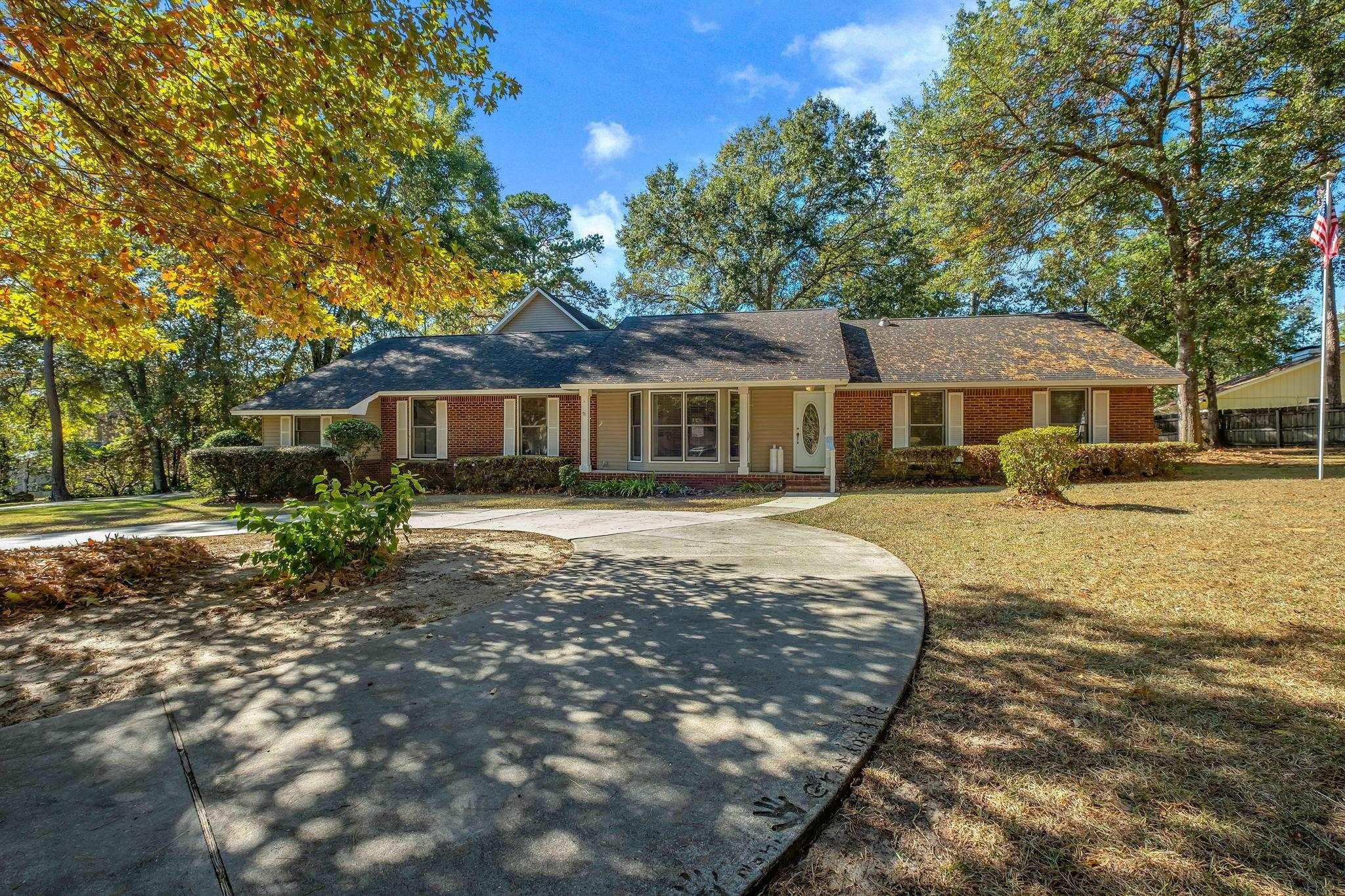 Tallahassee, Florida, 32309, United States, 4 Bedrooms Bedrooms, ,5 BathroomsBathrooms,Residential,For Sale,1992062