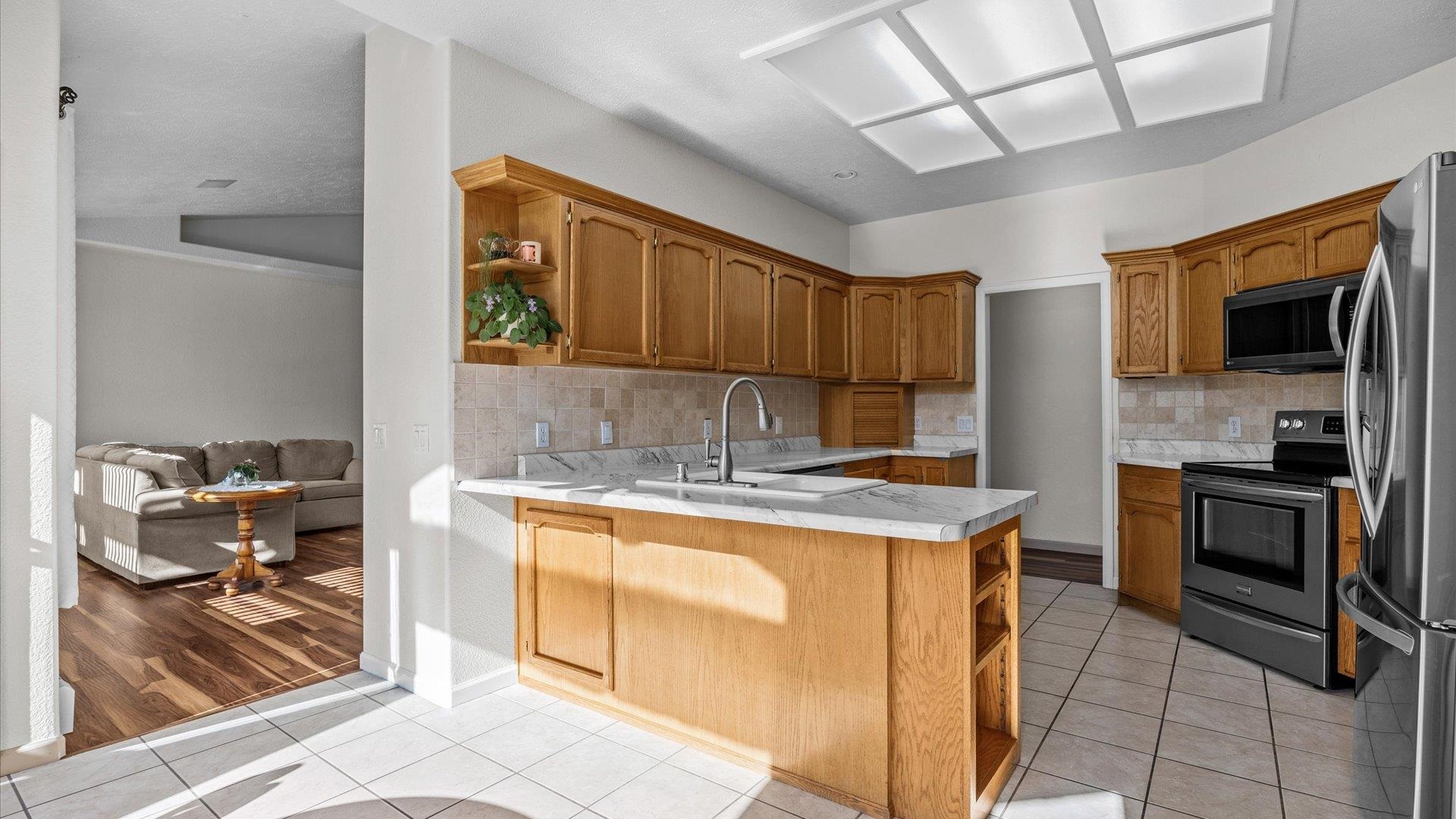 Grand Junction, Colorado, 81507, United States, 3 Bedrooms Bedrooms, ,2 BathroomsBathrooms,Residential,For Sale,1940996