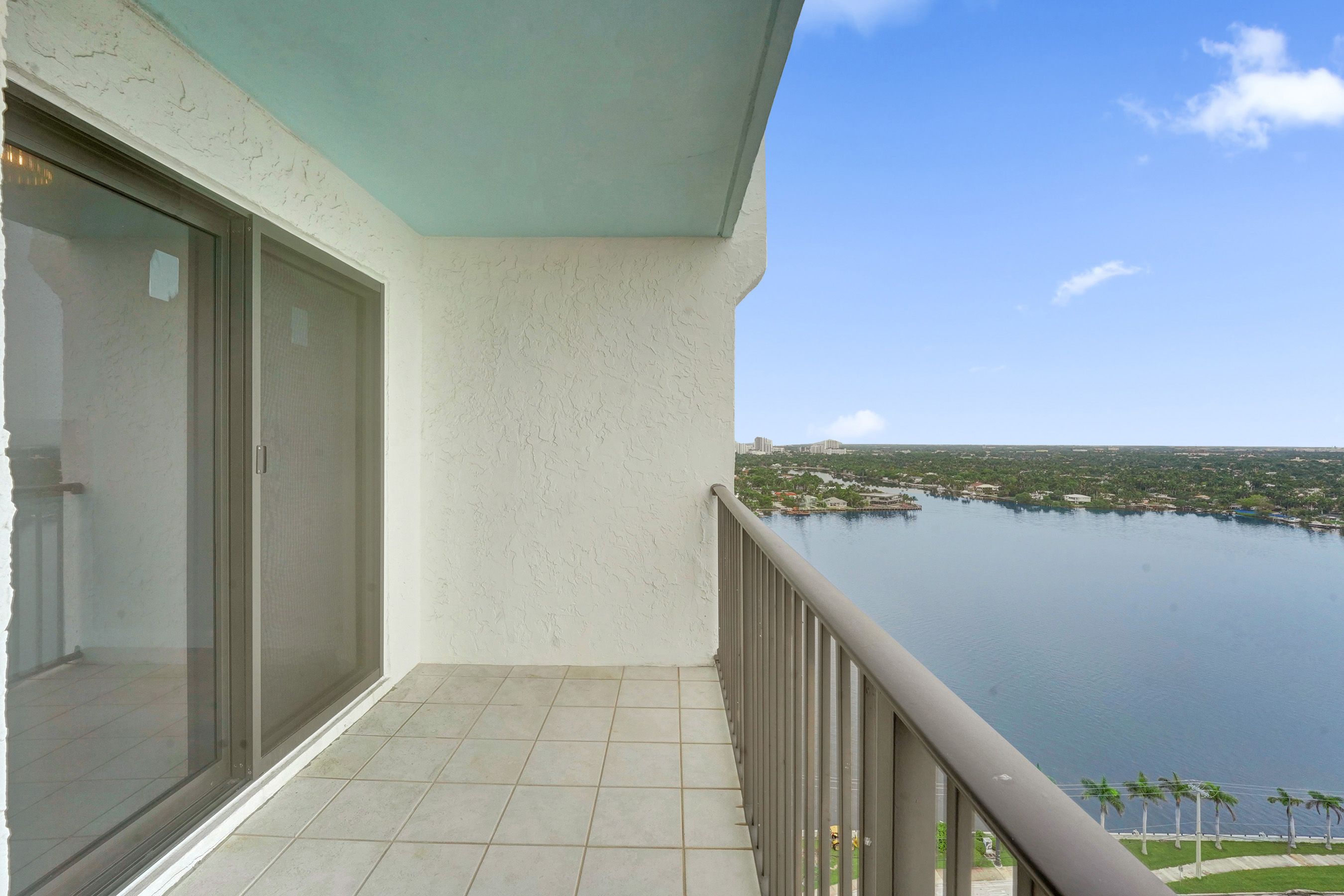  1201 S Ocean Drive, Hollywood, FL, 33019 - 物件實景