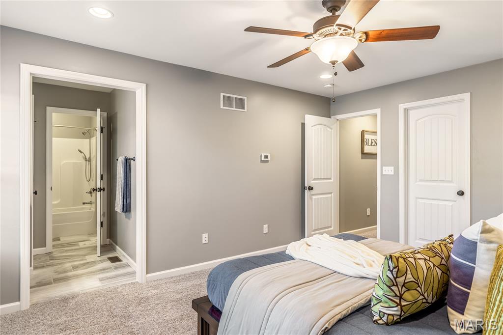 Lake St Louis, Missouri, 63367, United States, 4 Bedrooms Bedrooms, ,4 BathroomsBathrooms,Residential,For Sale,1987646