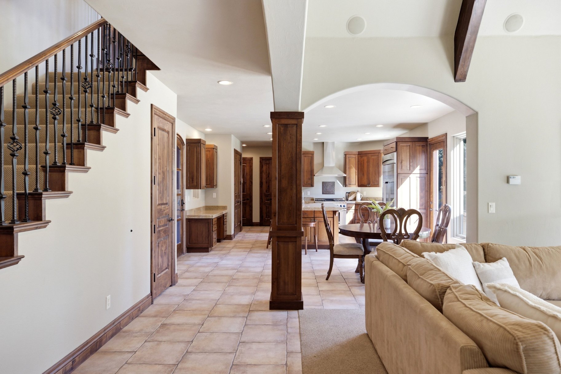  French Country Estate, Tucked Within an Exclusive Luxury Gated Community - 物件實景