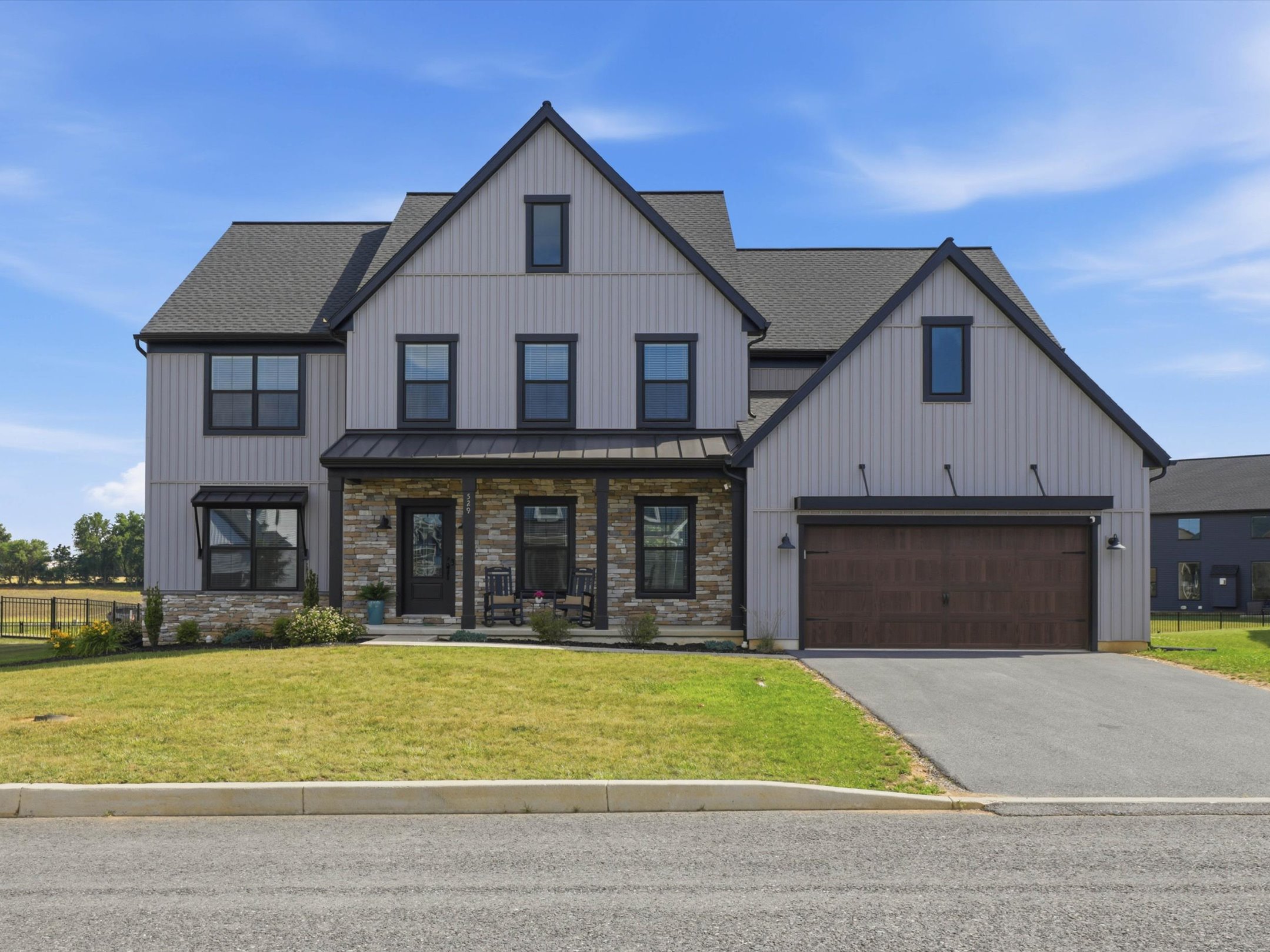  529 Breezewood Ln - 物件實景
