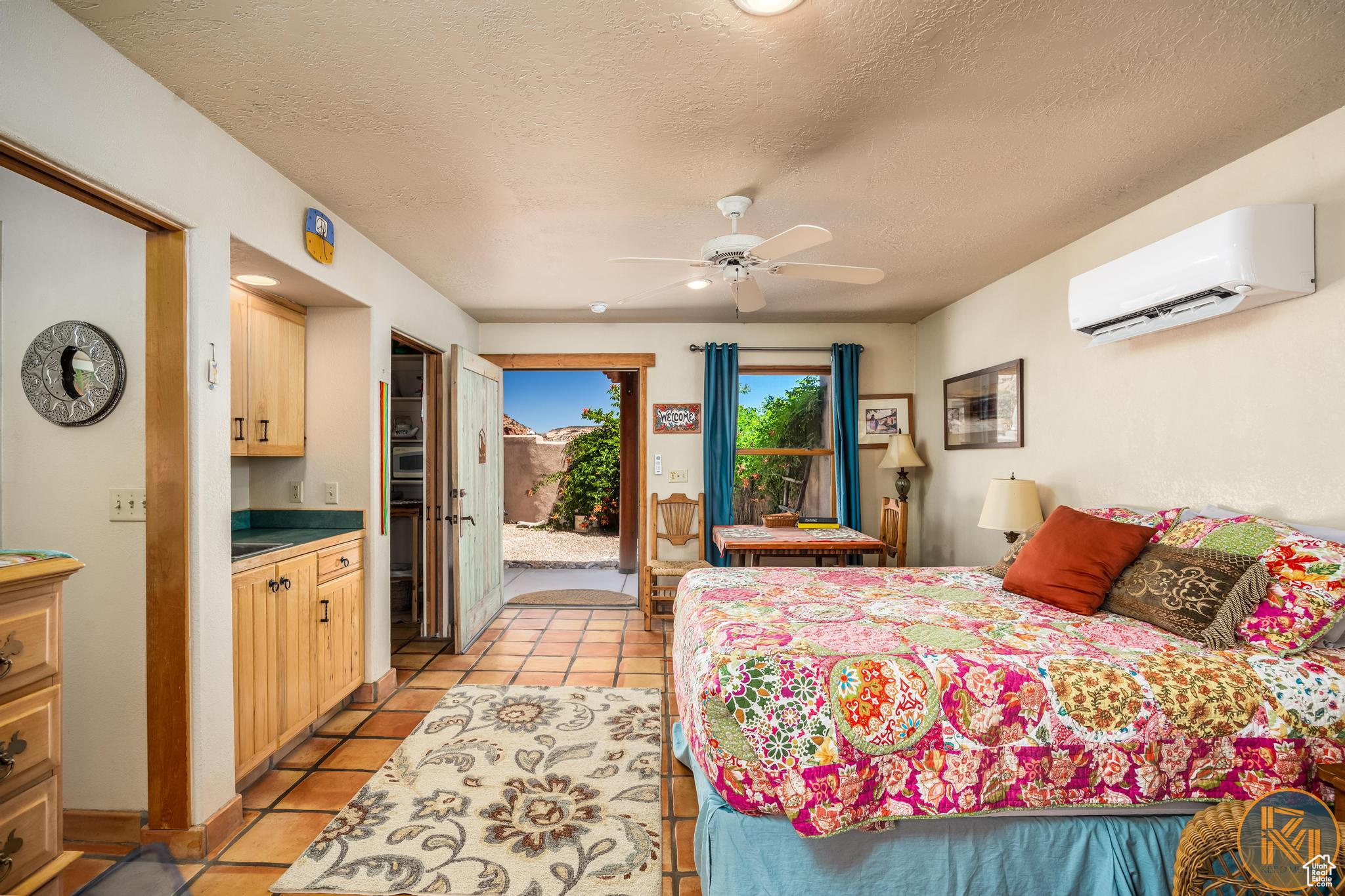 Kanab, Utah, 84741, United States, 2 Bedrooms Bedrooms, ,3 BathroomsBathrooms,Residential,For Sale,1903679