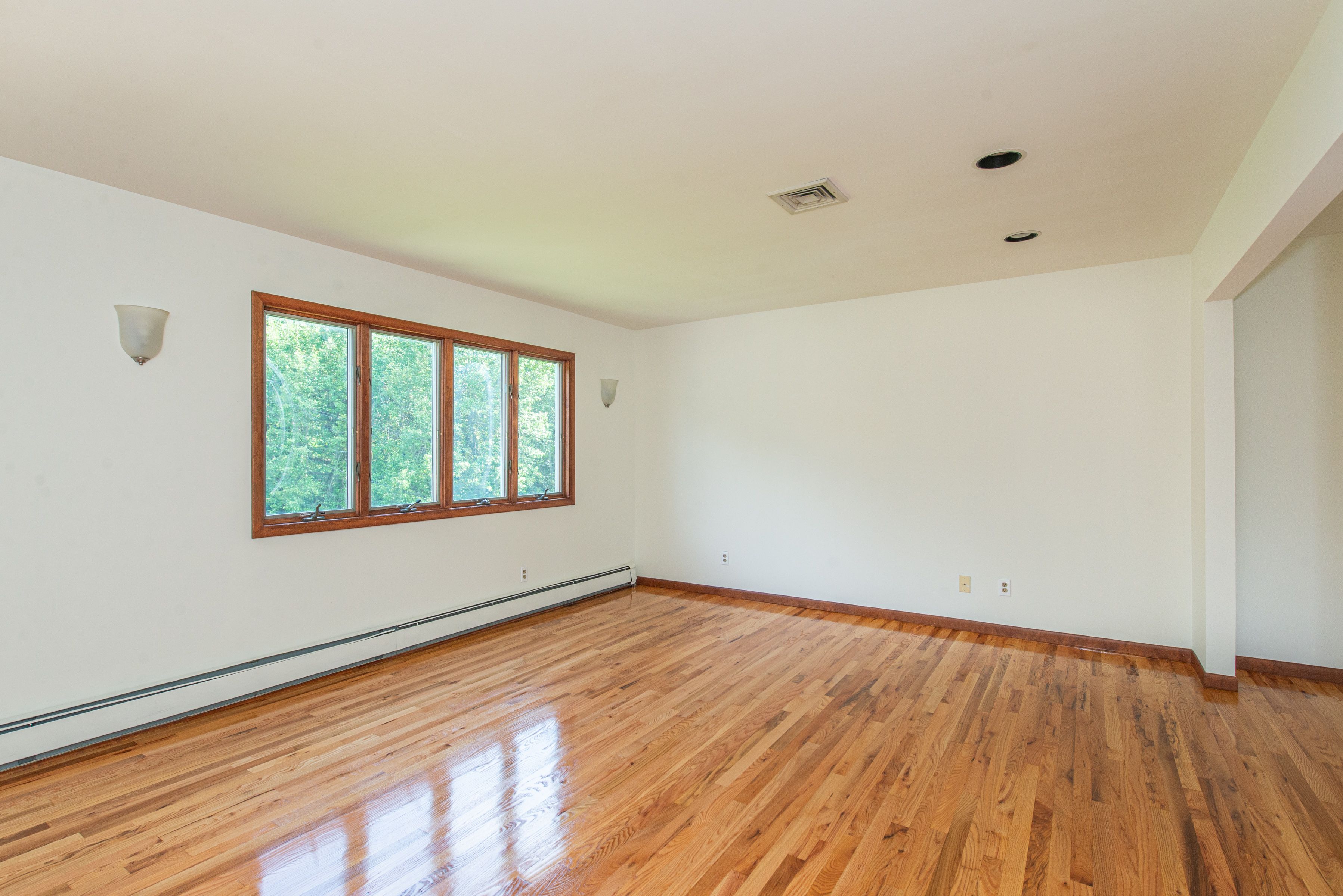 Montville Twp., New Jersey, 07082, United States, 4 Bedrooms Bedrooms, ,3 BathroomsBathrooms,Residential,For Sale,1834822