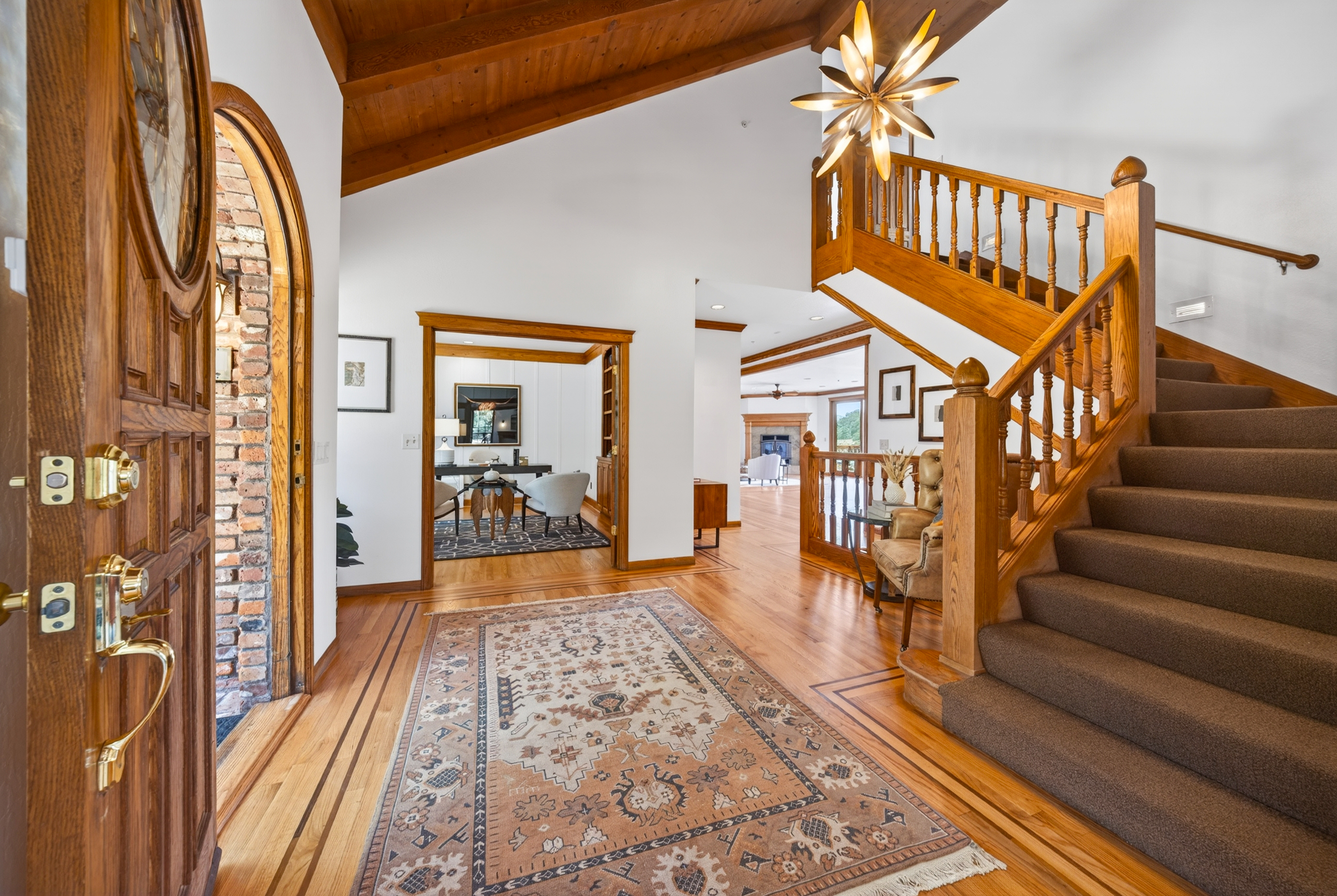  Grand Estate in Novato’s Prestigious Gated Lockton Lane - 物件實景