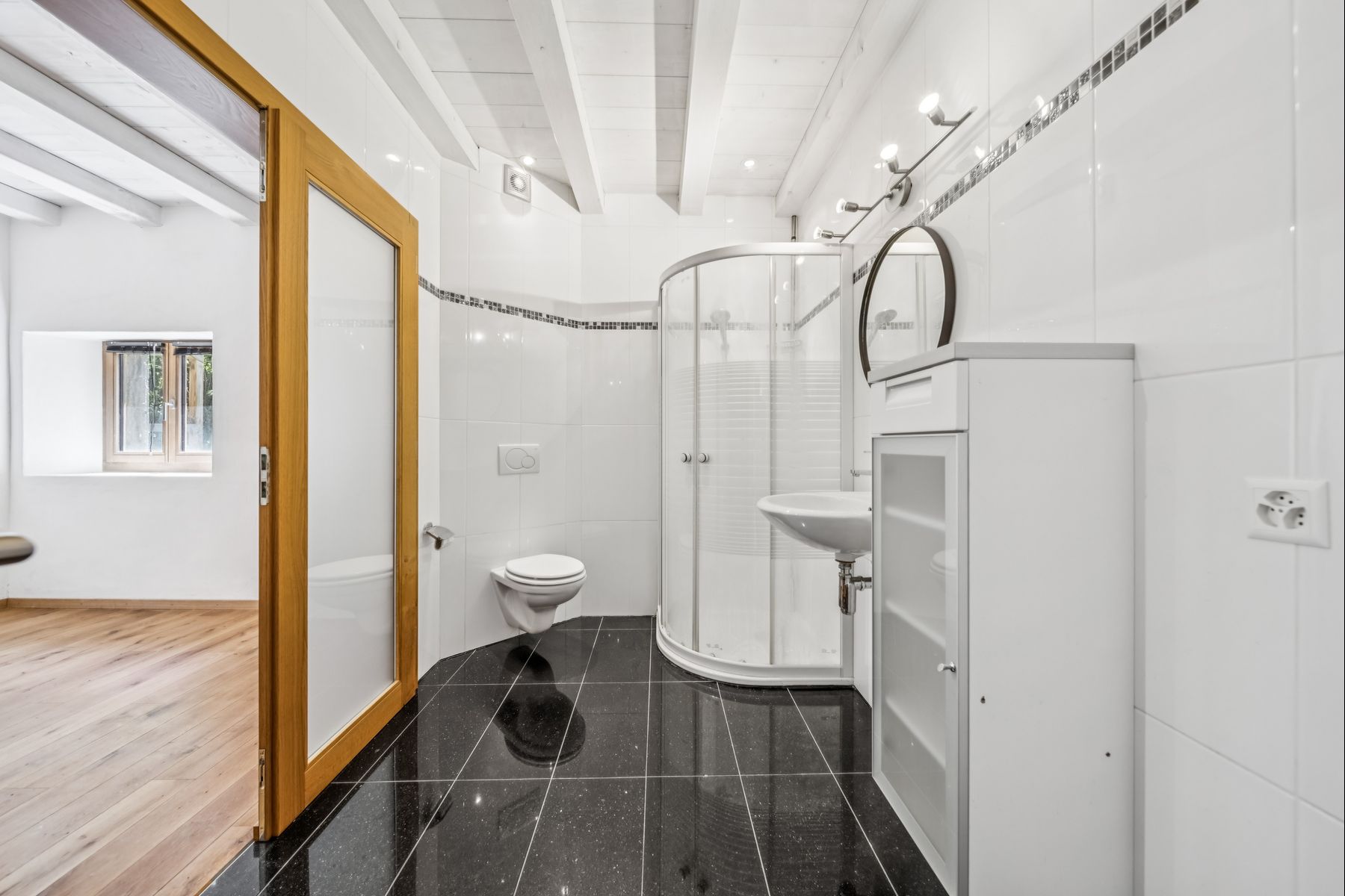  Favourite: renovated farmhouse with timeless charm - 物件實景