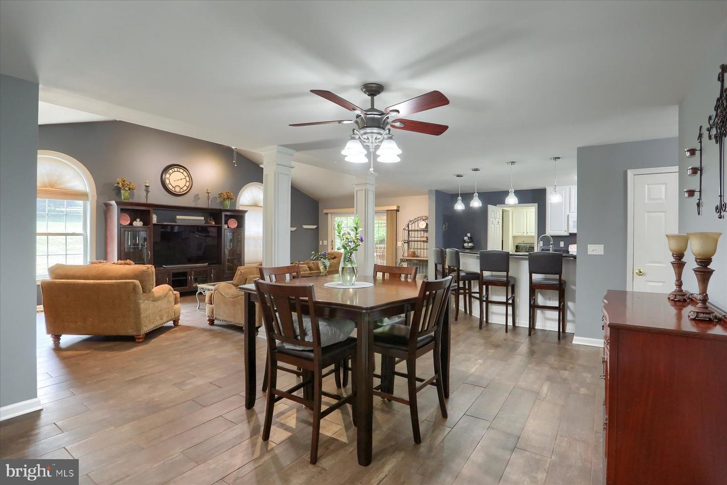 Harrisburg, Pennsylvania, 17111, United States, 4 Bedrooms Bedrooms, ,4 BathroomsBathrooms,Residential,For Sale,1958144