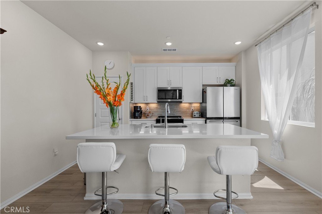 Redlands, California, 92374, United States, 3 Bedrooms Bedrooms, ,3 BathroomsBathrooms,Residential,For Sale,2005861