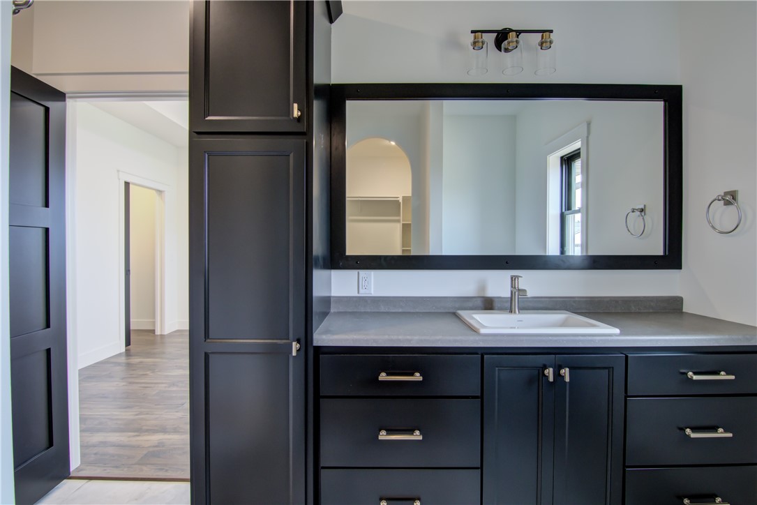 Chippewa Falls, Wisconsin, 54729, United States, 5 Bedrooms Bedrooms, ,3 BathroomsBathrooms,Residential,For Sale,1979363