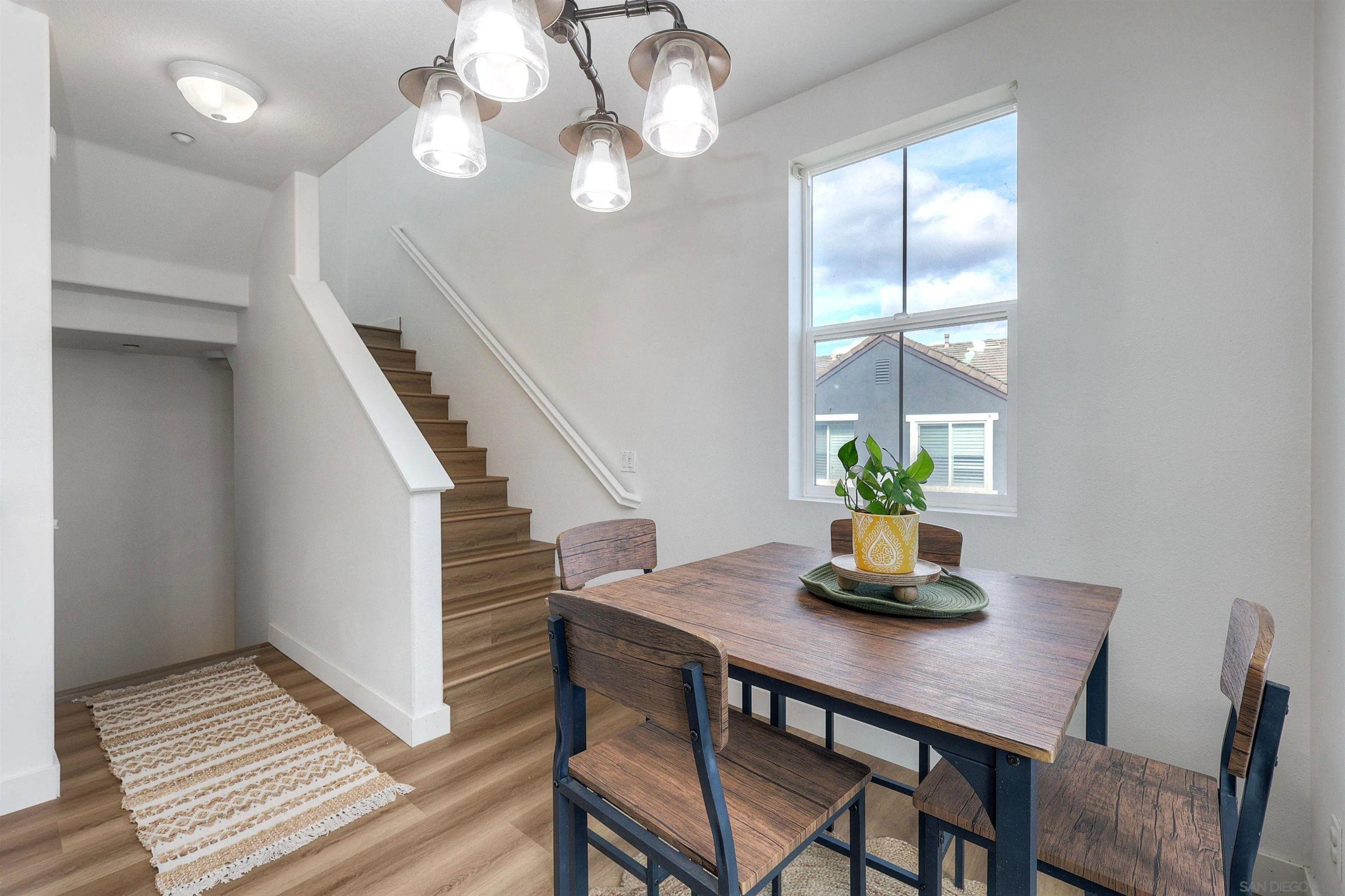 San Diego, California, 92071, United States, 2 Bedrooms Bedrooms, ,3 BathroomsBathrooms,Residential,For Sale,1997470