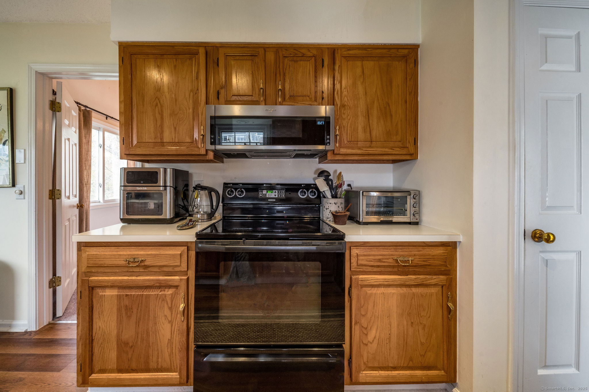 Madison, Connecticut, 06443, United States, 2 Bedrooms Bedrooms, ,2 BathroomsBathrooms,Residential,For Sale,1988022