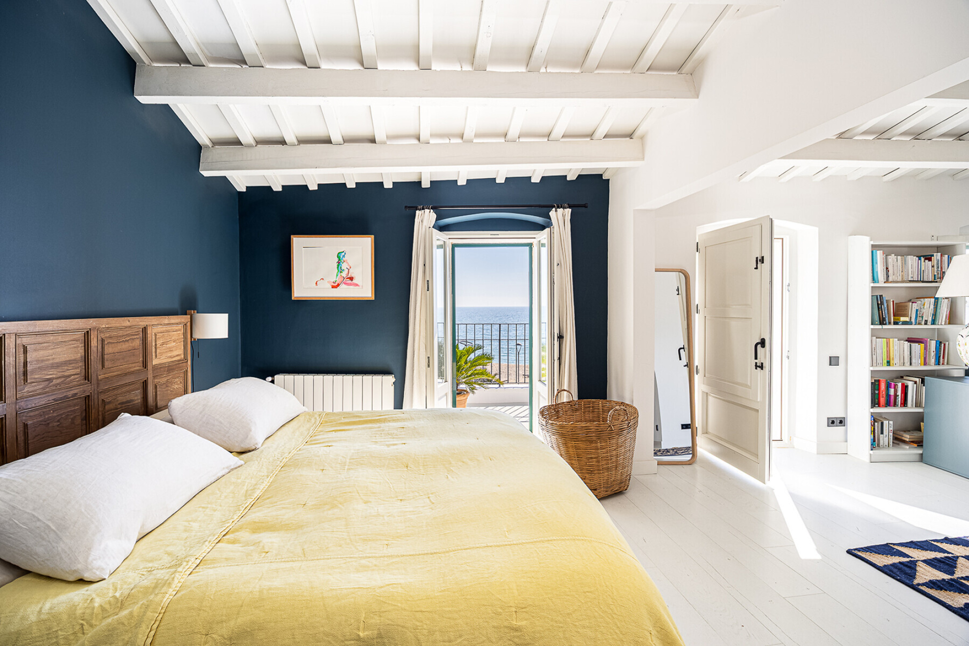  House on the seafront with tourist license, Caldes d