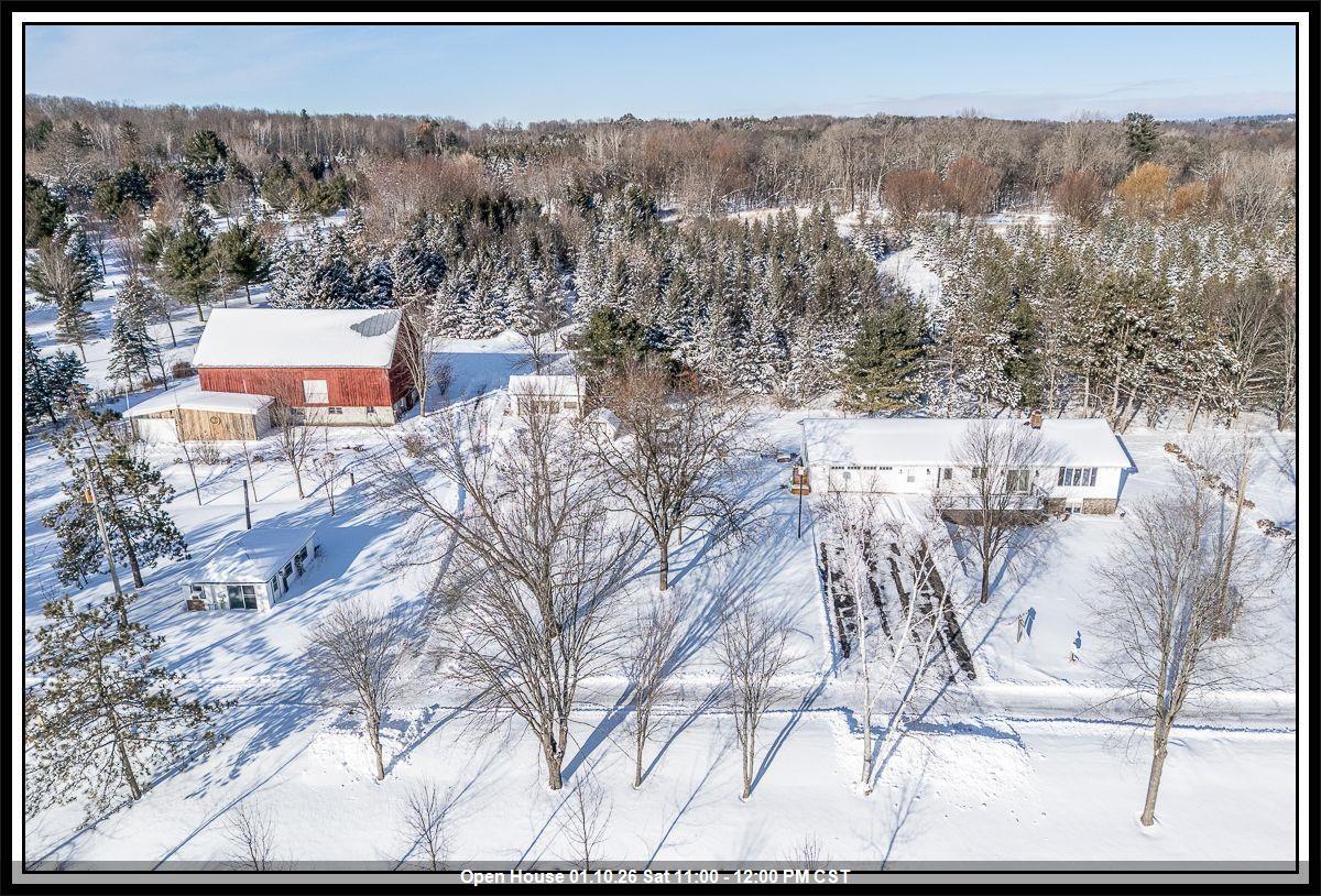 New London, Wisconsin, 54961-8021, United States, 4 Bedrooms Bedrooms, ,2 BathroomsBathrooms,Residential,For Sale,2008203