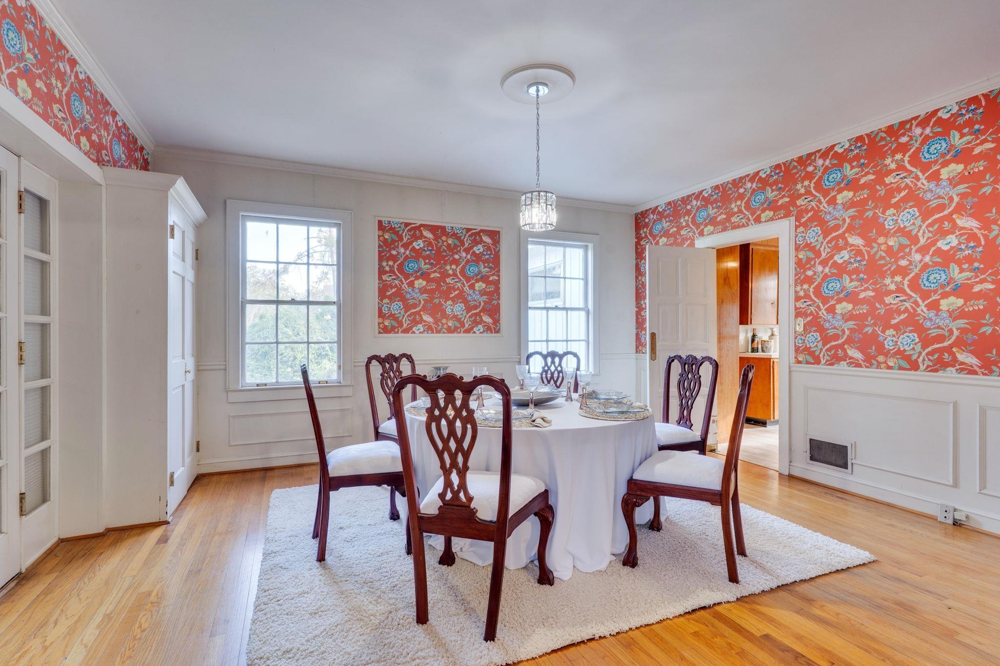 Tallahassee, Florida, 32301, United States, 4 Bedrooms Bedrooms, ,2 BathroomsBathrooms,Residential,For Sale,1971619