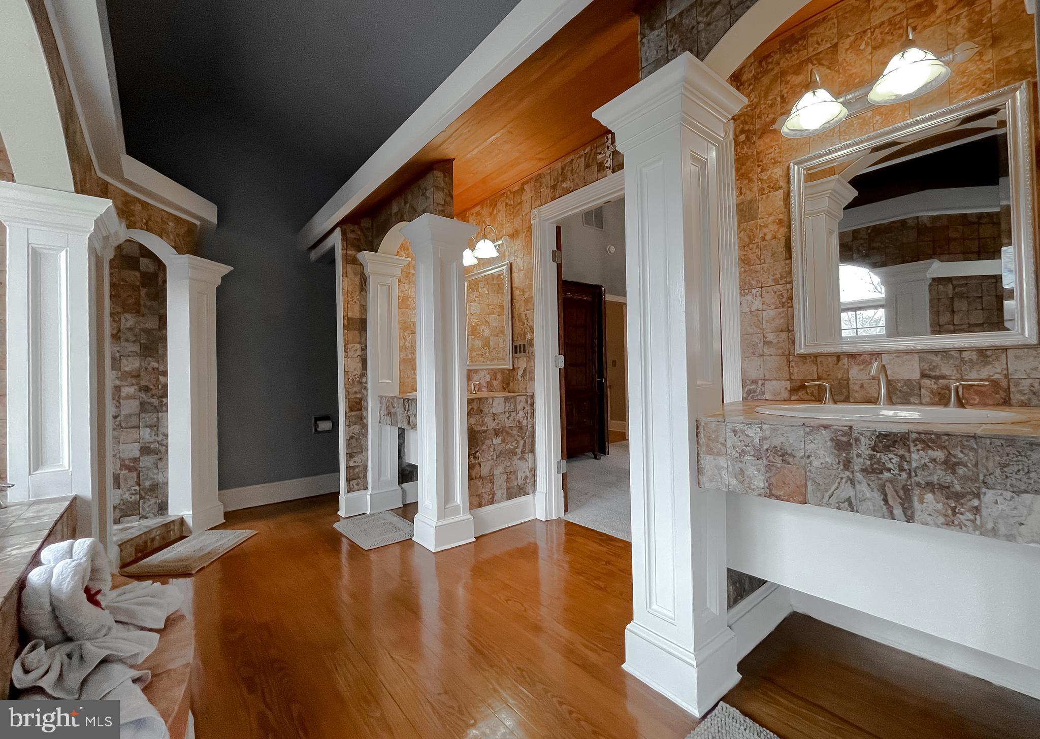 Hollywood, Maryland, 20636, United States, 4 Bedrooms Bedrooms, ,3 BathroomsBathrooms,Residential,For Sale,1995114