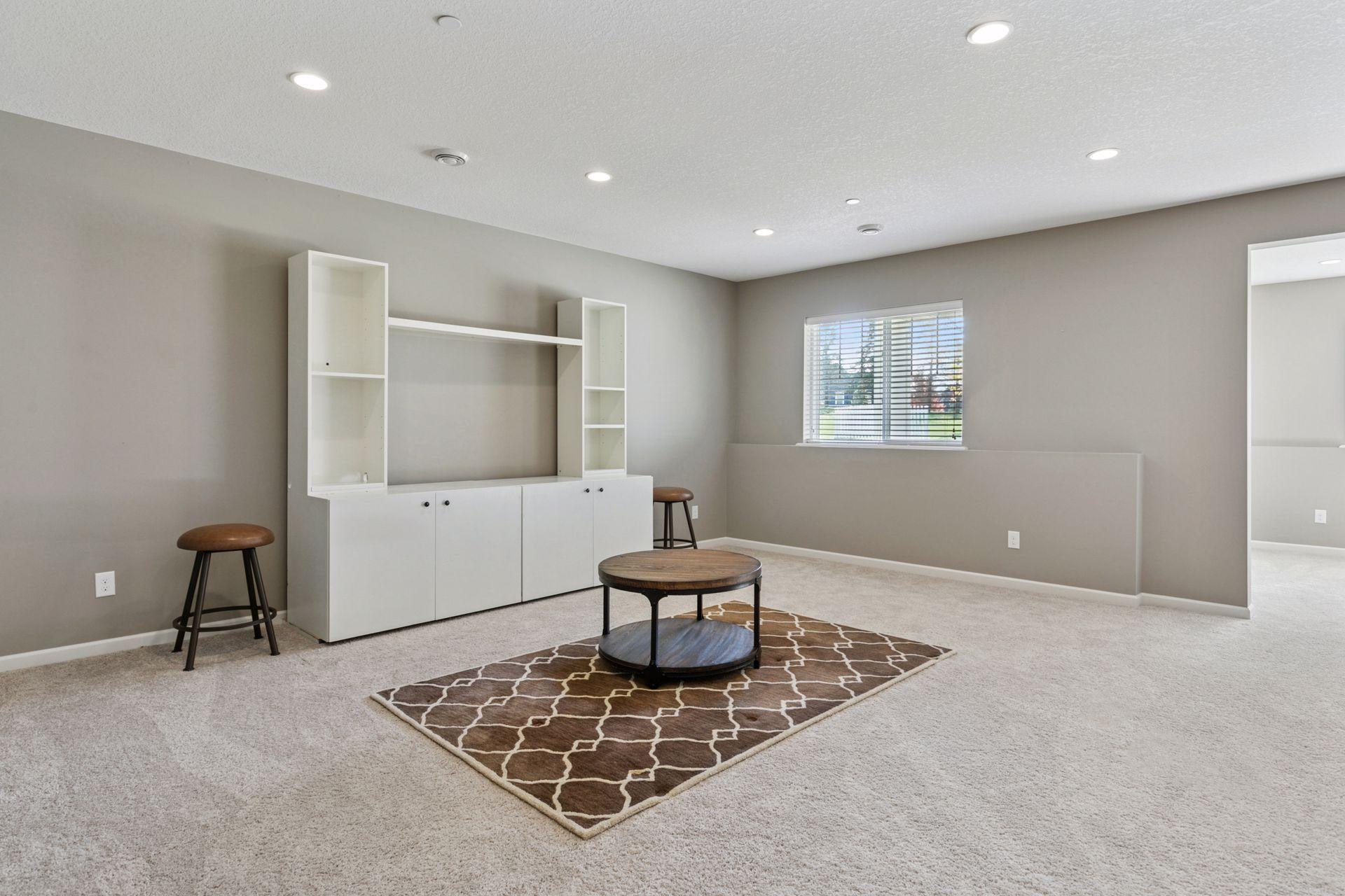 Lakeville, Minnesota, 55044, United States, 3 Bedrooms Bedrooms, ,2 BathroomsBathrooms,Residential,For Sale,1971412