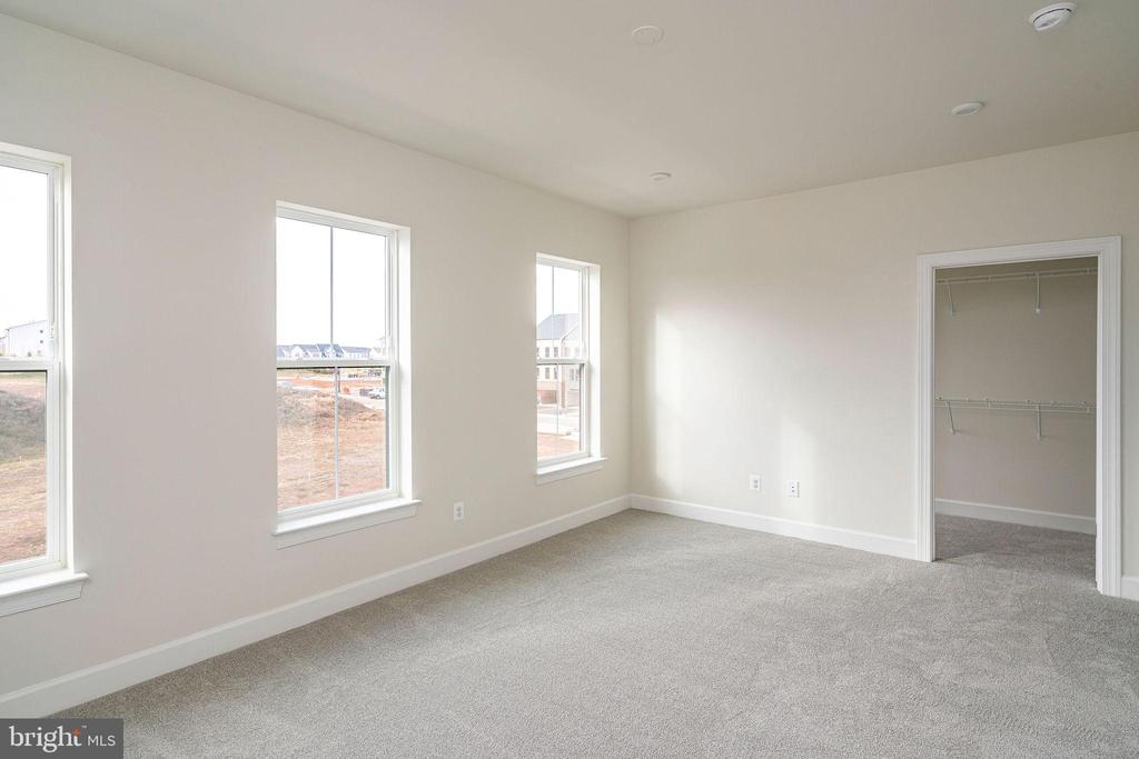 Ashburn, Virginia, 20148, United States, 3 Bedrooms Bedrooms, ,4 BathroomsBathrooms,Residential,For Sale,2001534