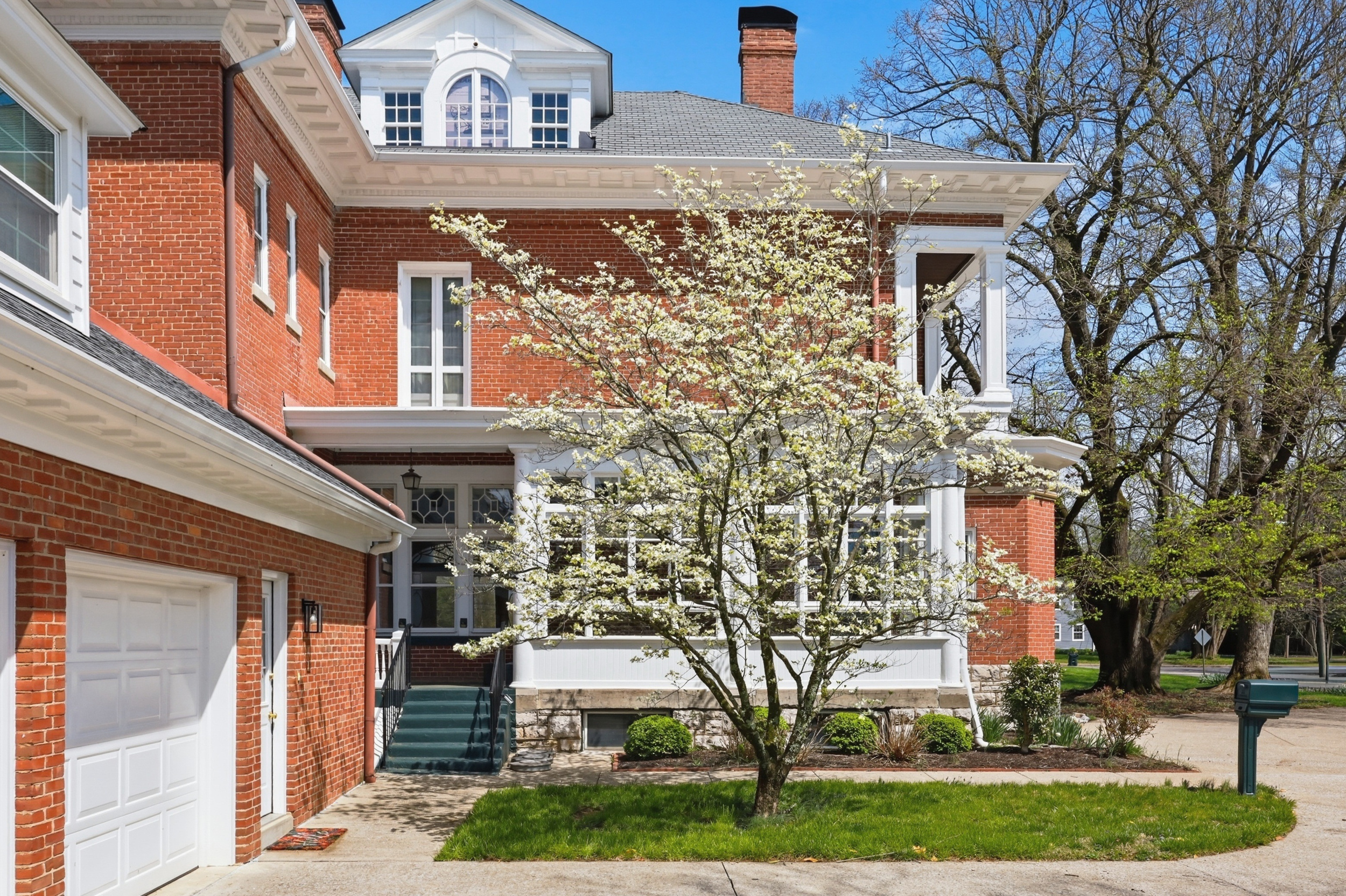  160 Elm Street - 物件實景