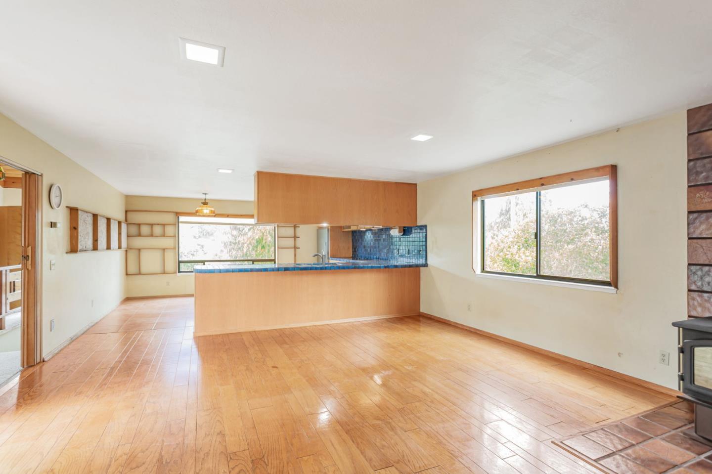 Salinas, California, 93908, United States, 5 Bedrooms Bedrooms, ,4 BathroomsBathrooms,Residential,For Sale,1901072